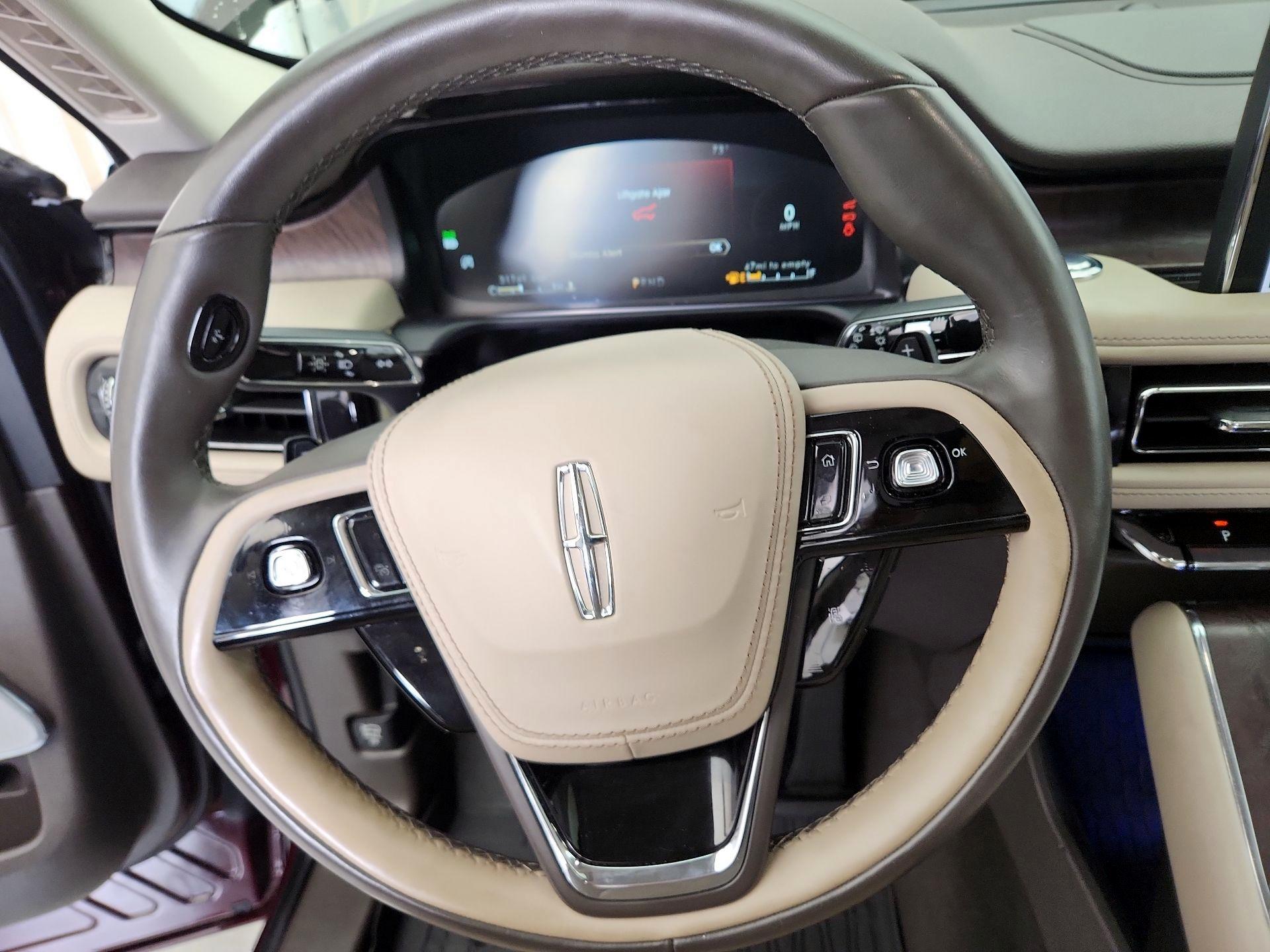 Thumbnail: 2020 Lincoln Aviator - 10