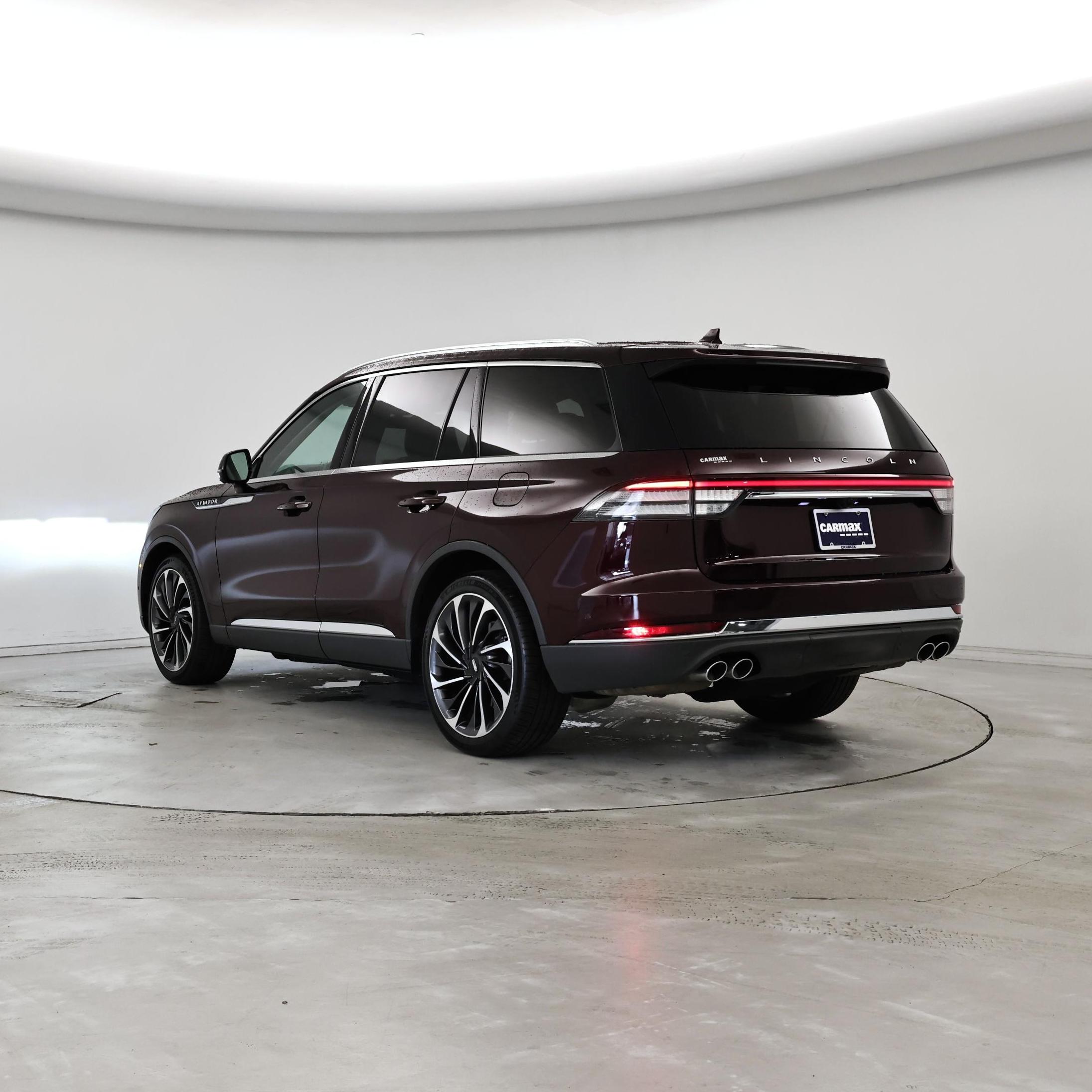 Thumbnail: 2020 Lincoln Aviator - 2