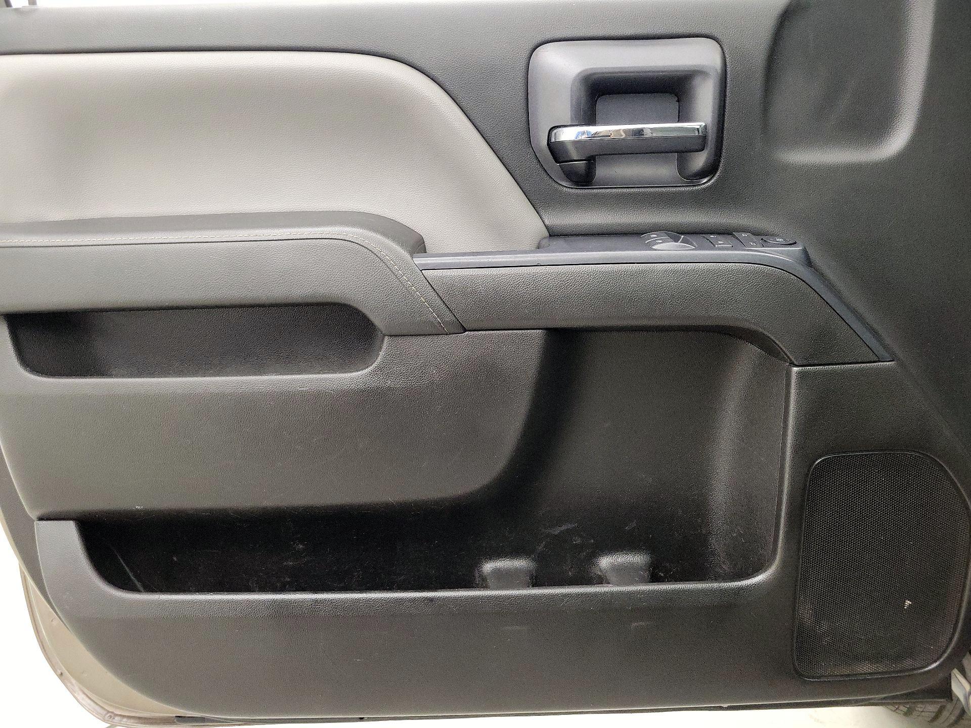 Thumbnail: 2015 Chevrolet Silverado 1500 - 12