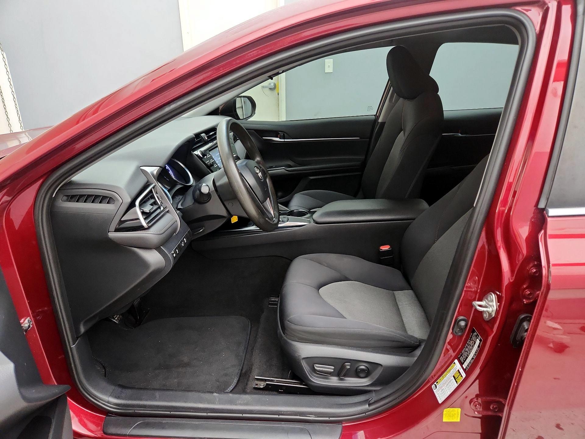 Thumbnail: 2019 Toyota Camry - 11