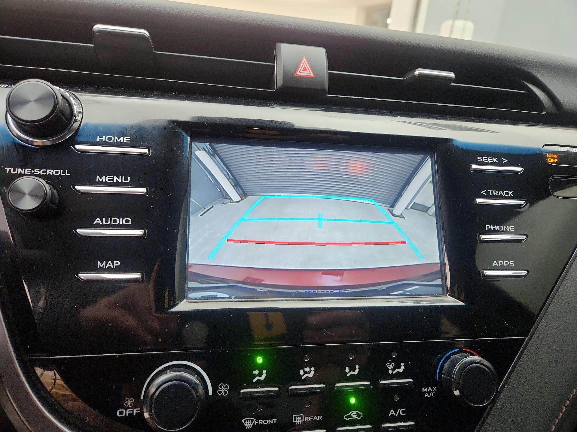 Thumbnail: 2019 Toyota Camry - 15
