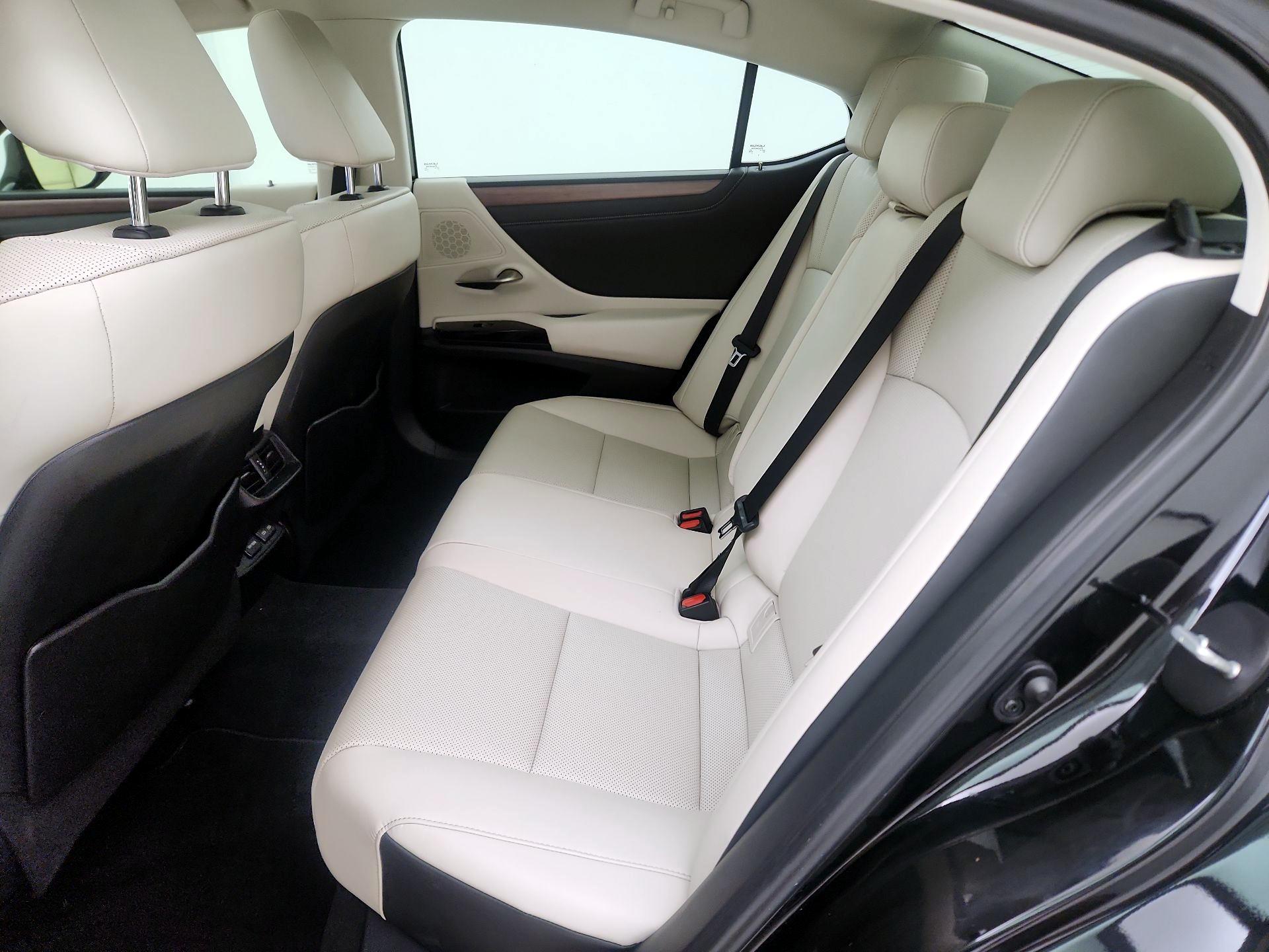 Thumbnail: 2024 Lexus ES - 20