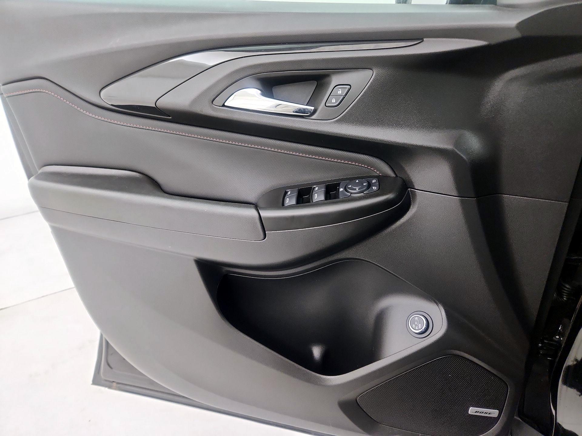 Thumbnail: 2023 Chevrolet TrailBlazer - 12