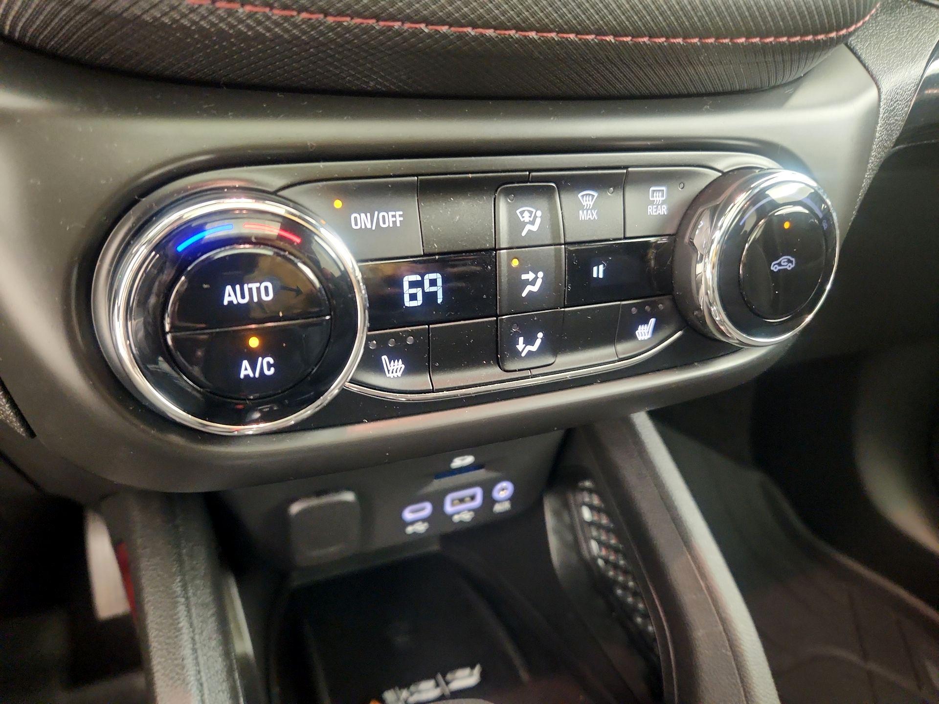 Thumbnail: 2023 Chevrolet TrailBlazer - 16