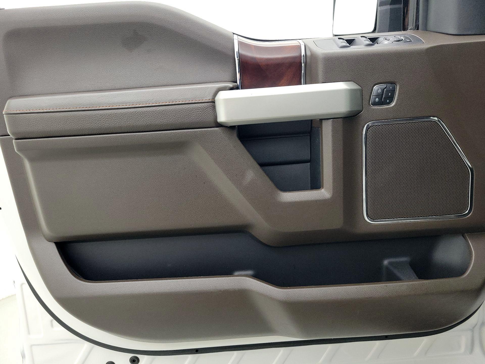 Thumbnail: 2016 Ford F-150 - 12