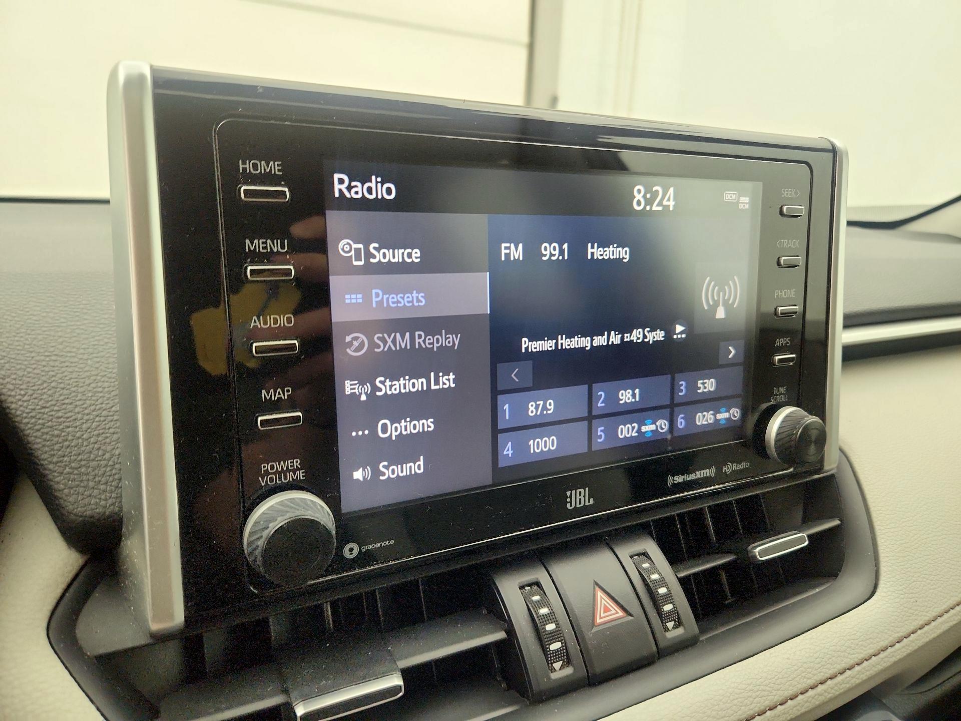 Thumbnail: 2021 Toyota RAV4 - 15