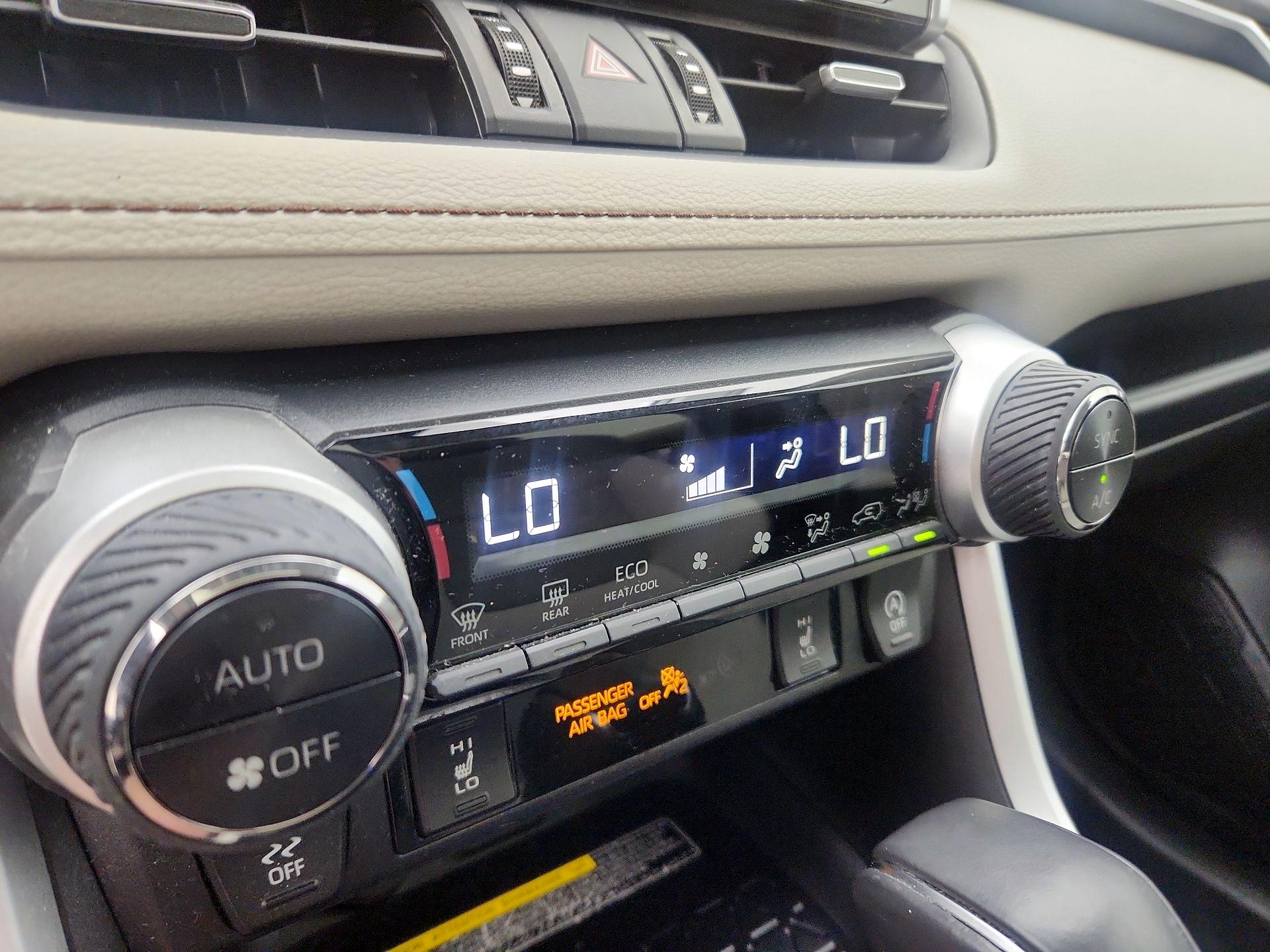 Thumbnail: 2021 Toyota RAV4 - 16