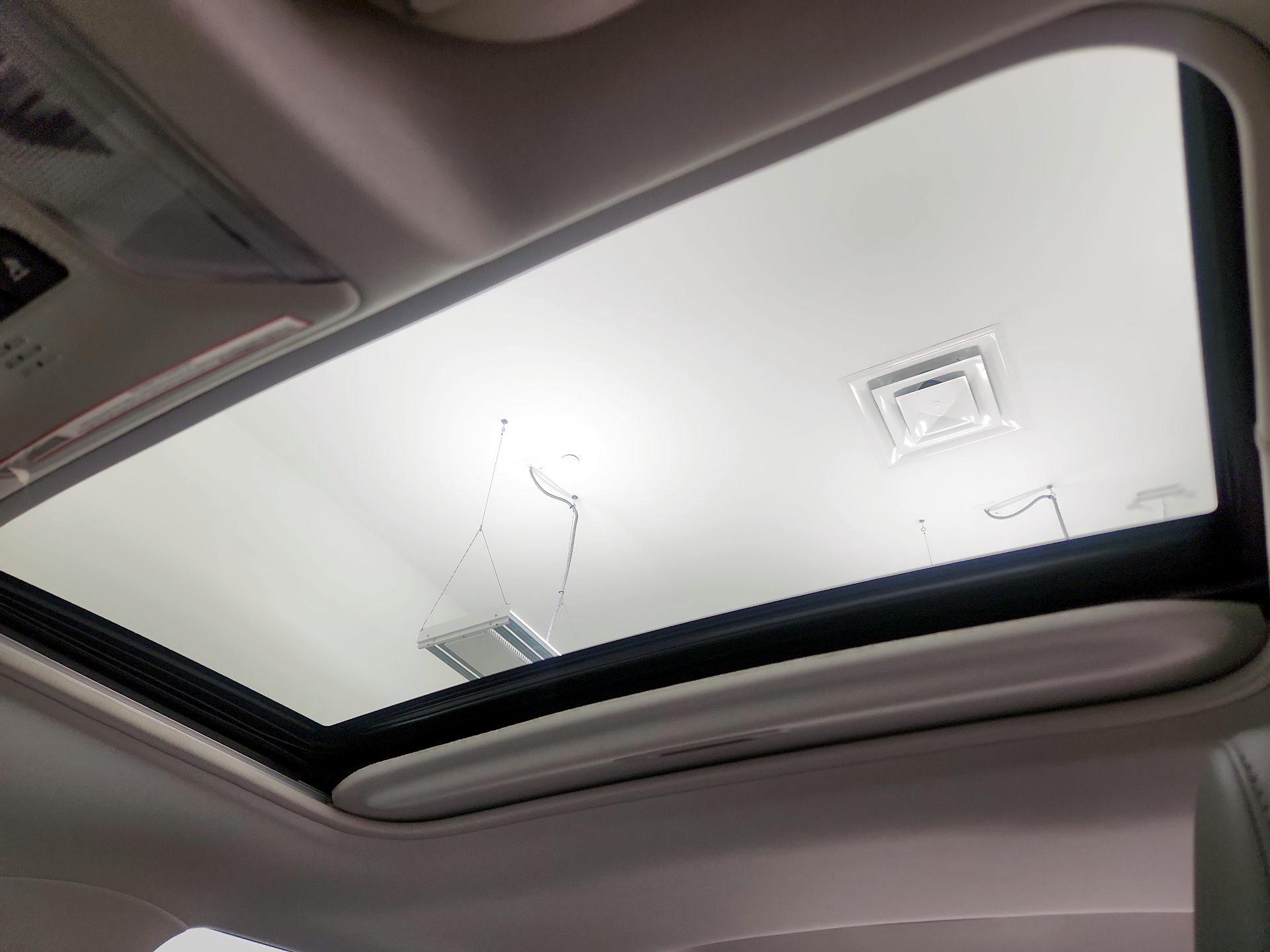 Thumbnail: 2021 Toyota RAV4 - 19