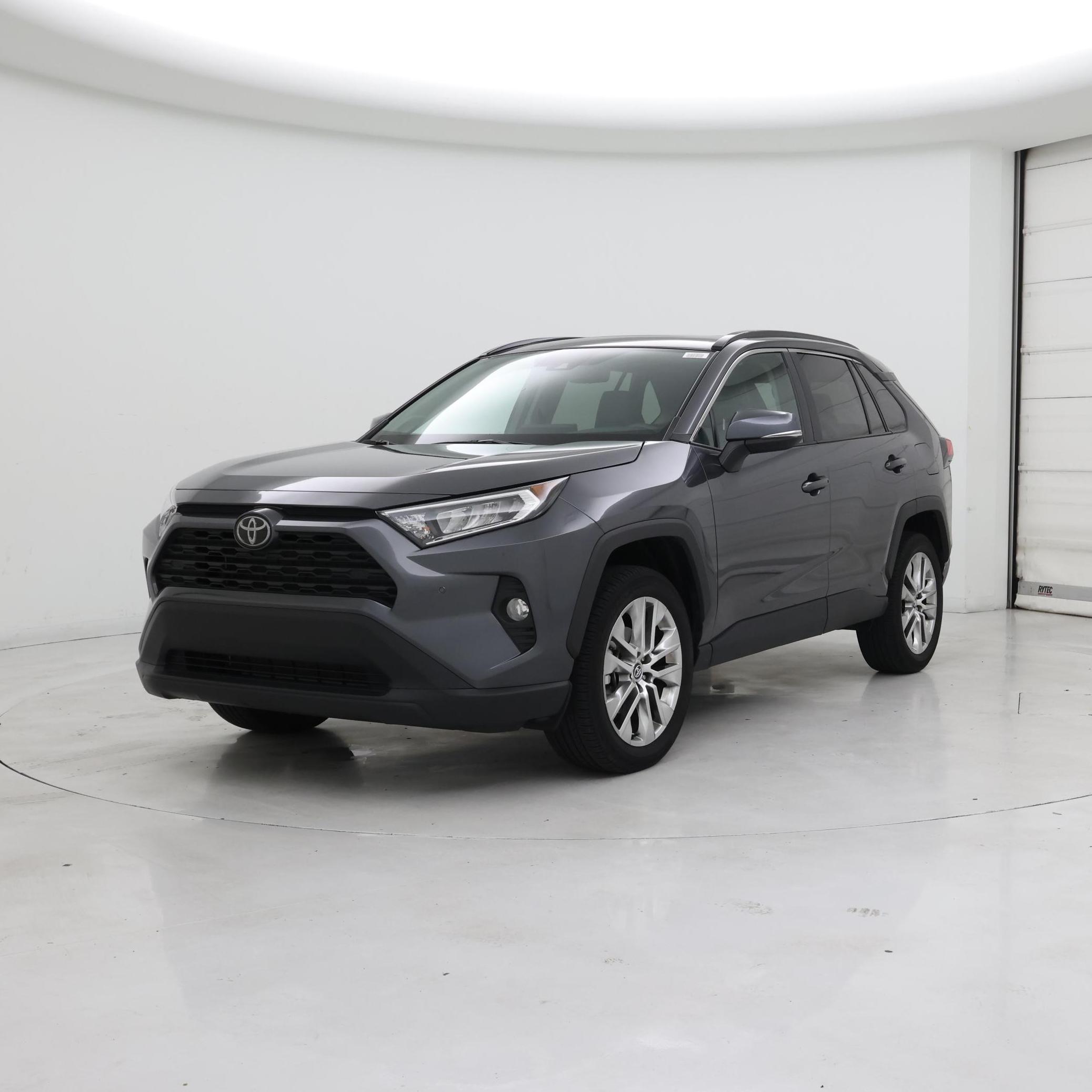 Thumbnail: 2021 Toyota RAV4 - 4