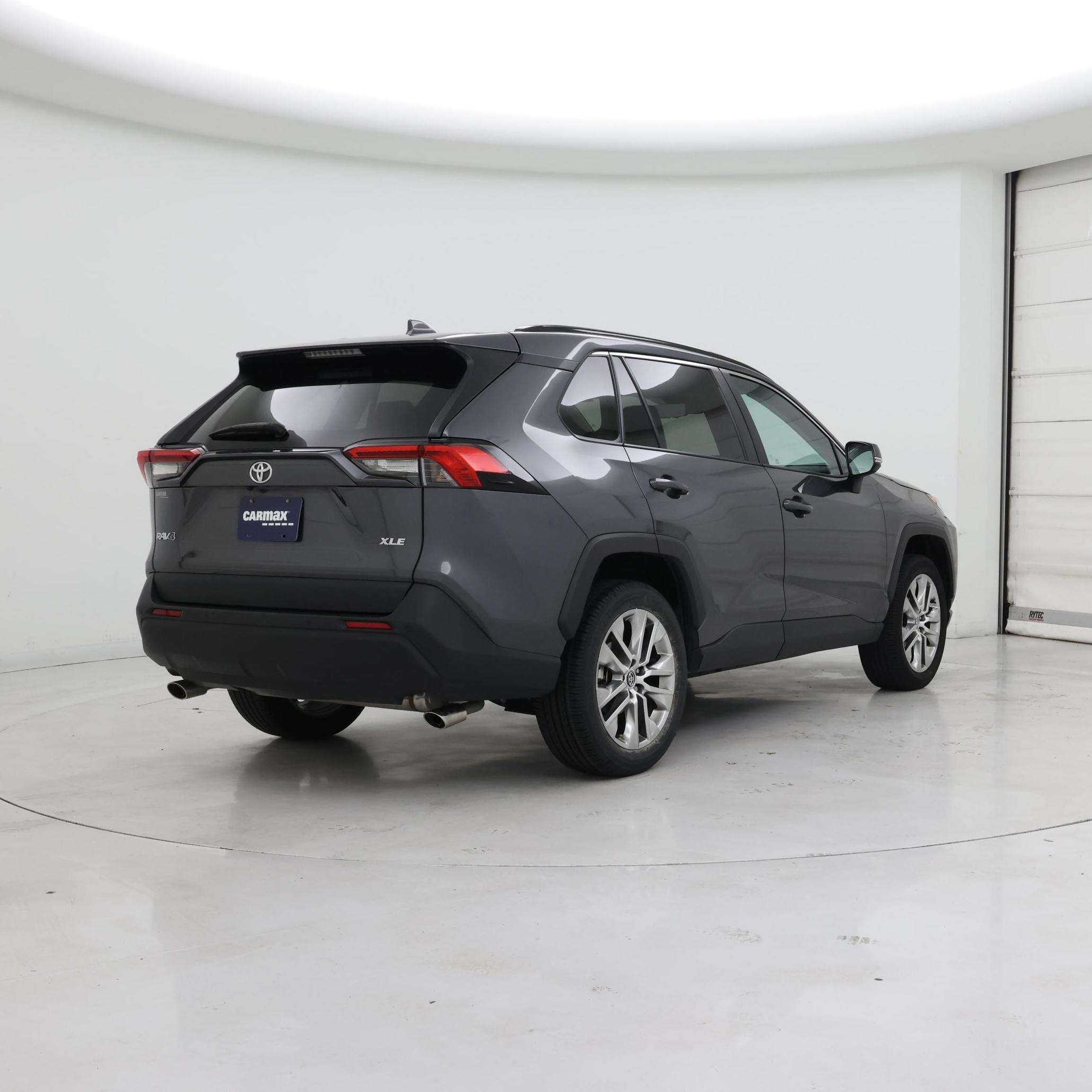 Thumbnail: 2021 Toyota RAV4 - 8