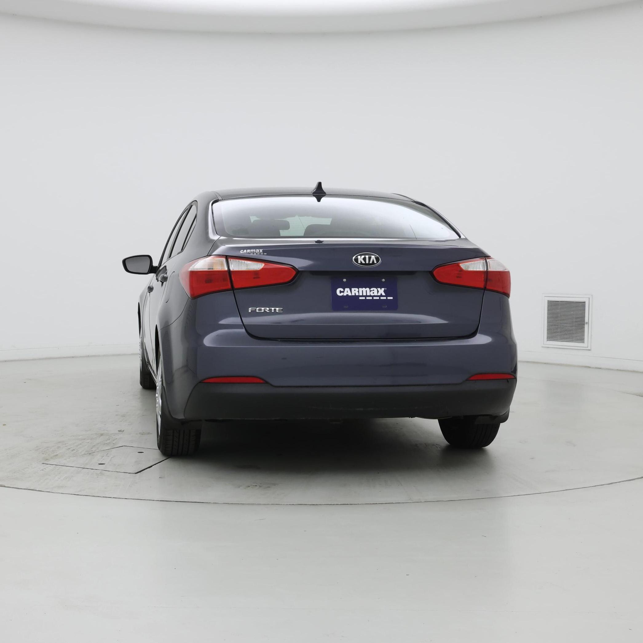 Thumbnail: 2016 Kia Forte - 6