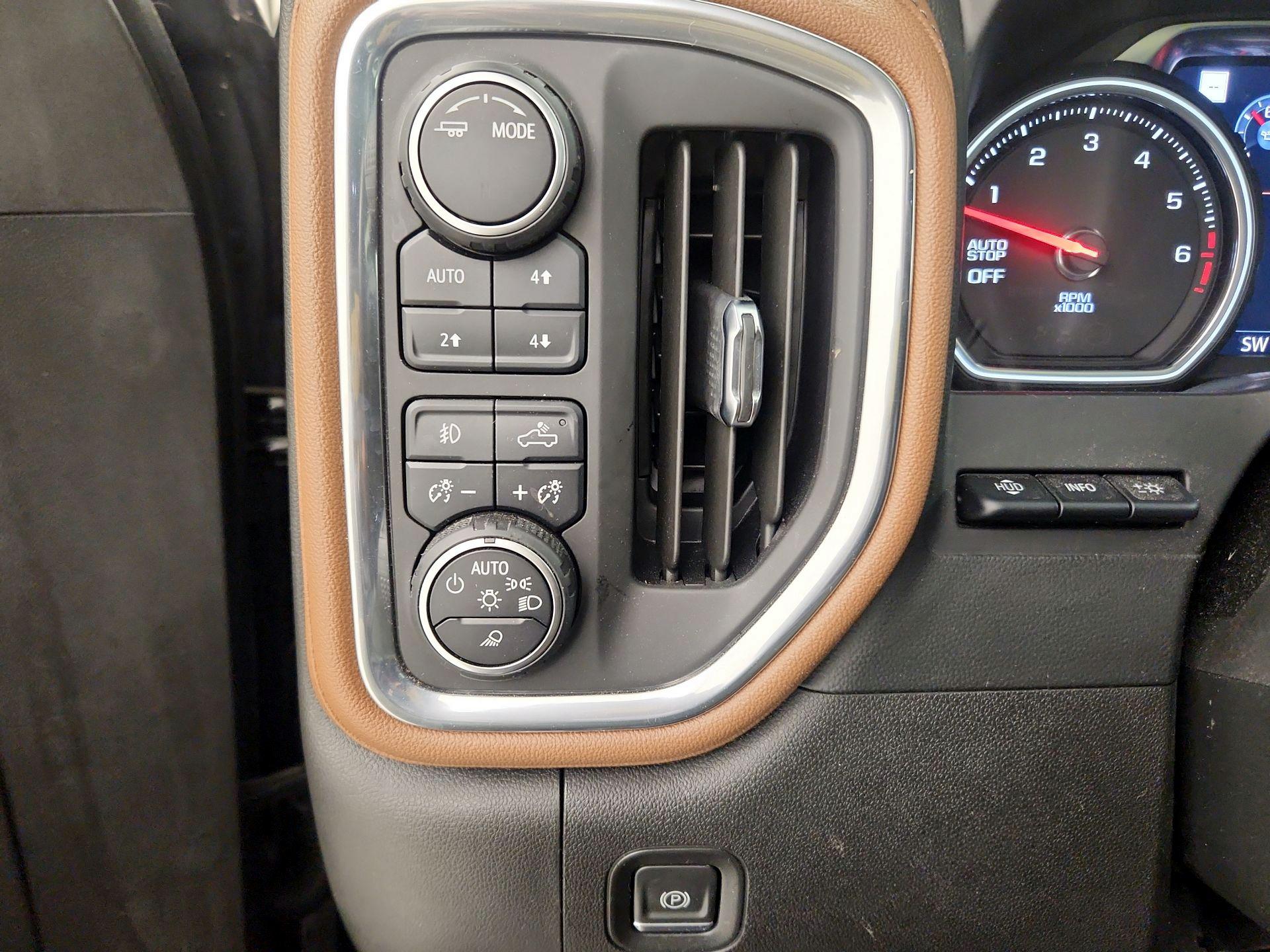 Thumbnail: 2021 Chevrolet Silverado 1500 - 13