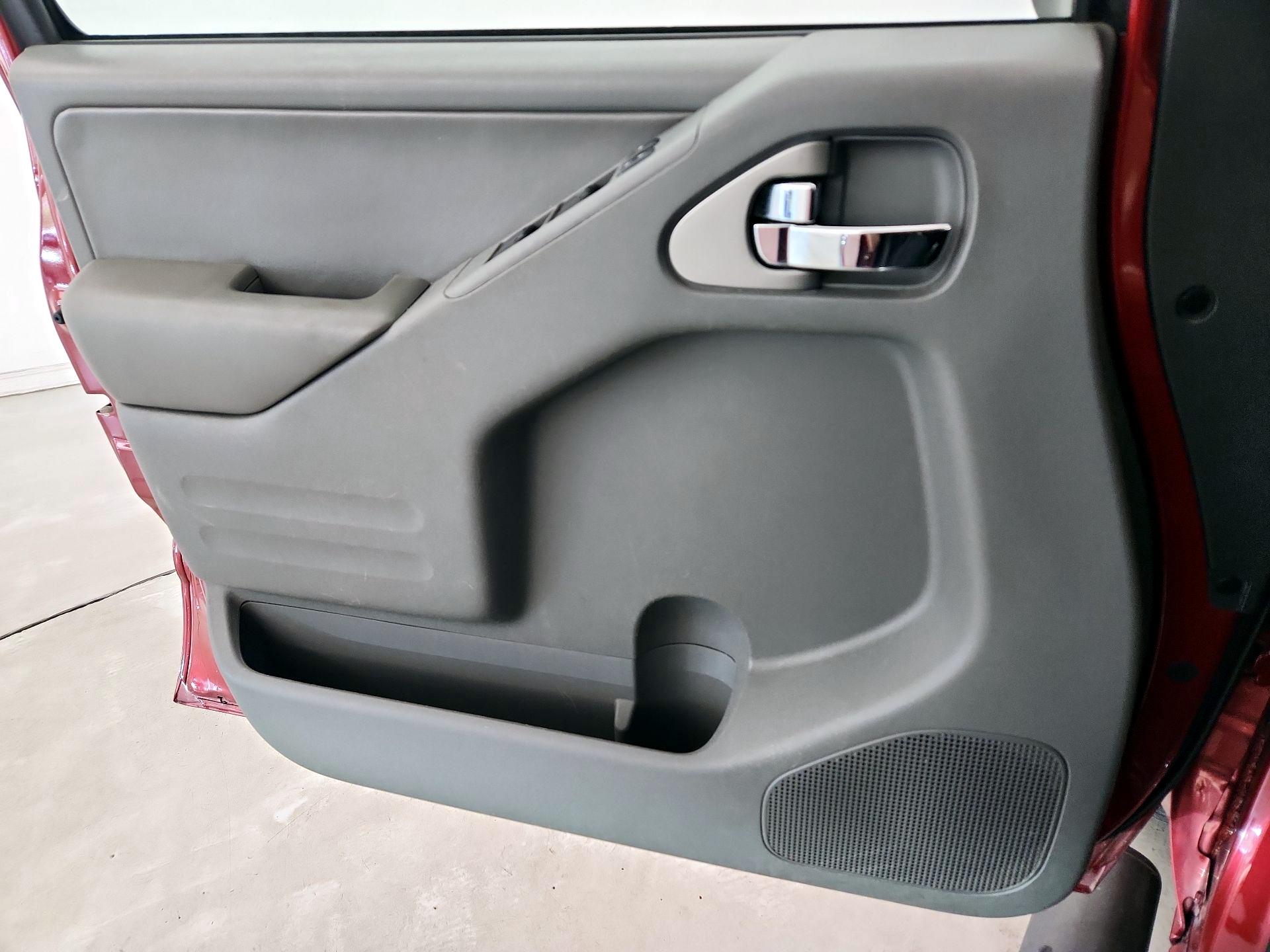 Thumbnail: 2019 Nissan Frontier - 12