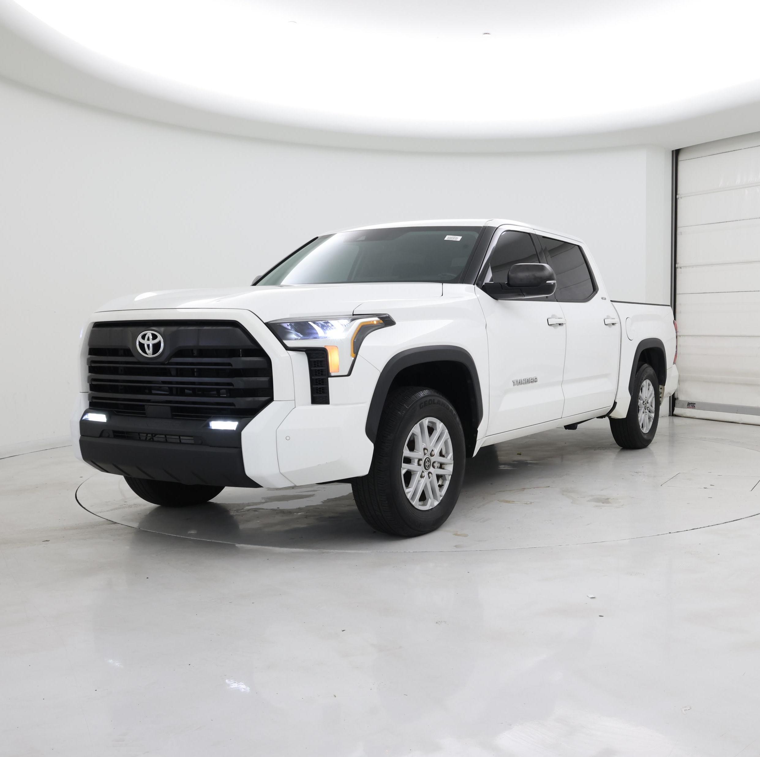 Thumbnail: 2022 Toyota Tundra - 4