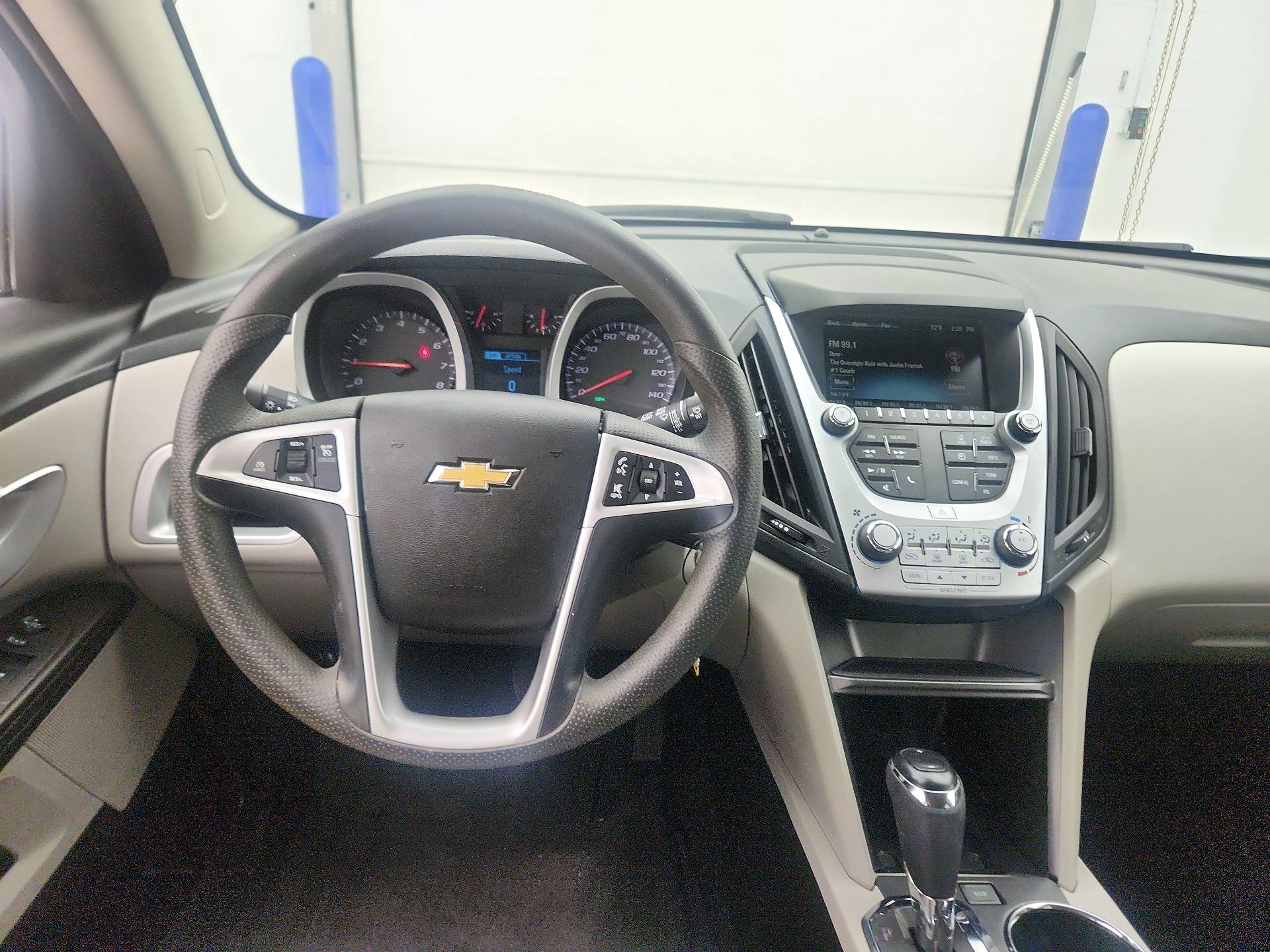 Thumbnail: 2016 Chevrolet Equinox - 10