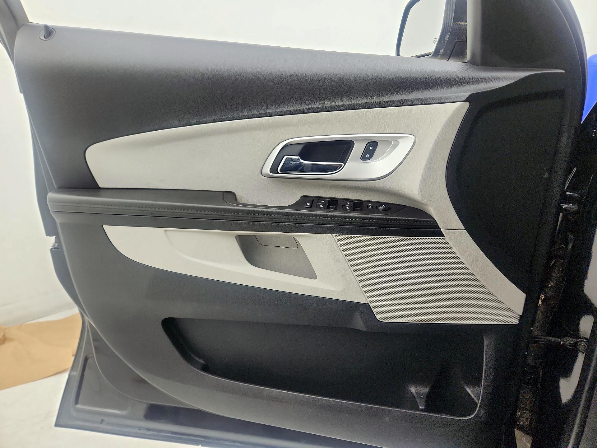 Thumbnail: 2016 Chevrolet Equinox - 12