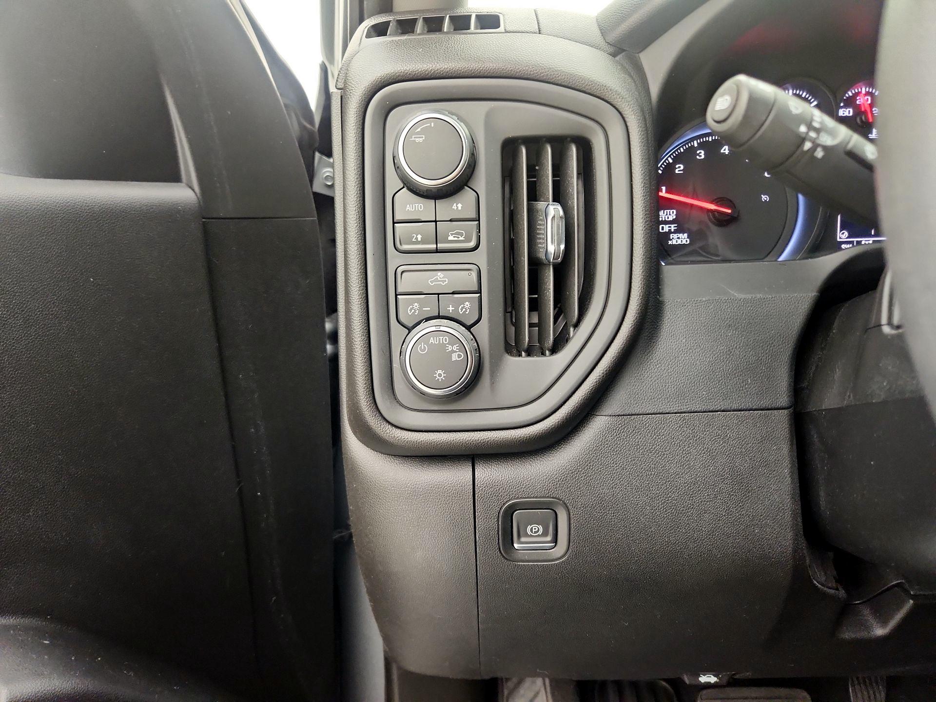 Thumbnail: 2023 Chevrolet Silverado 1500 - 13