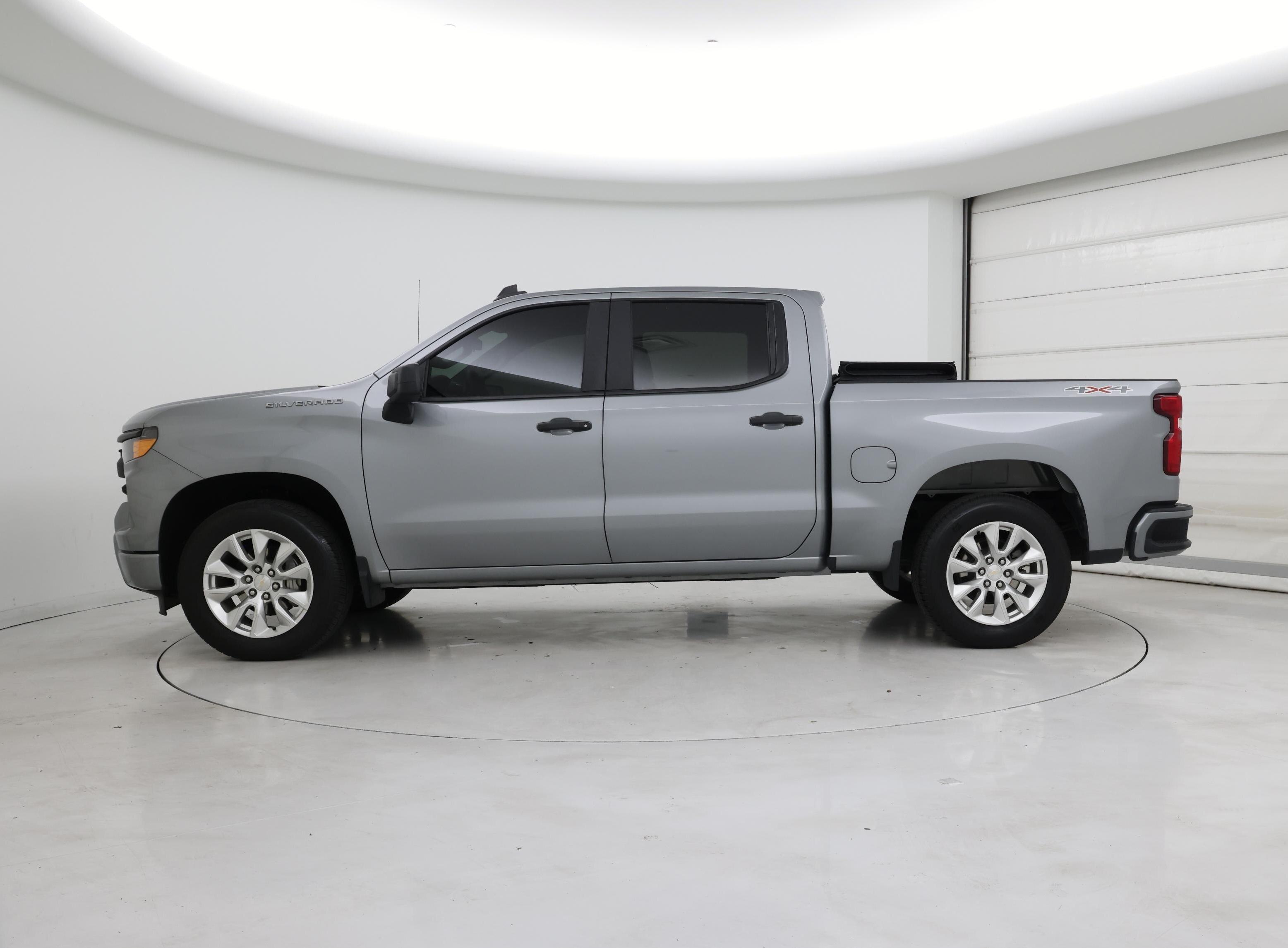 Thumbnail: 2023 Chevrolet Silverado 1500 - 3