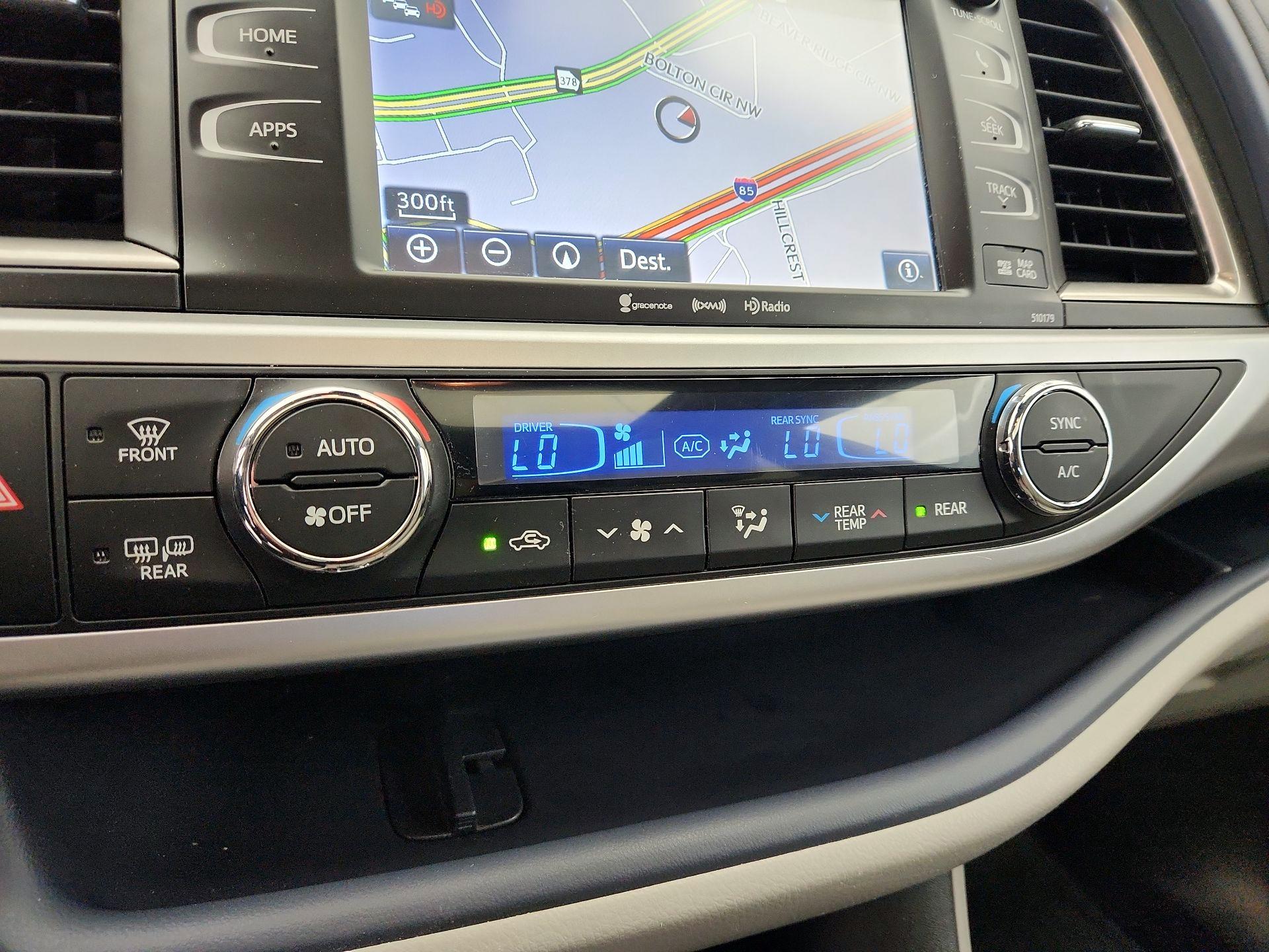 Thumbnail: 2017 Toyota Highlander - 17