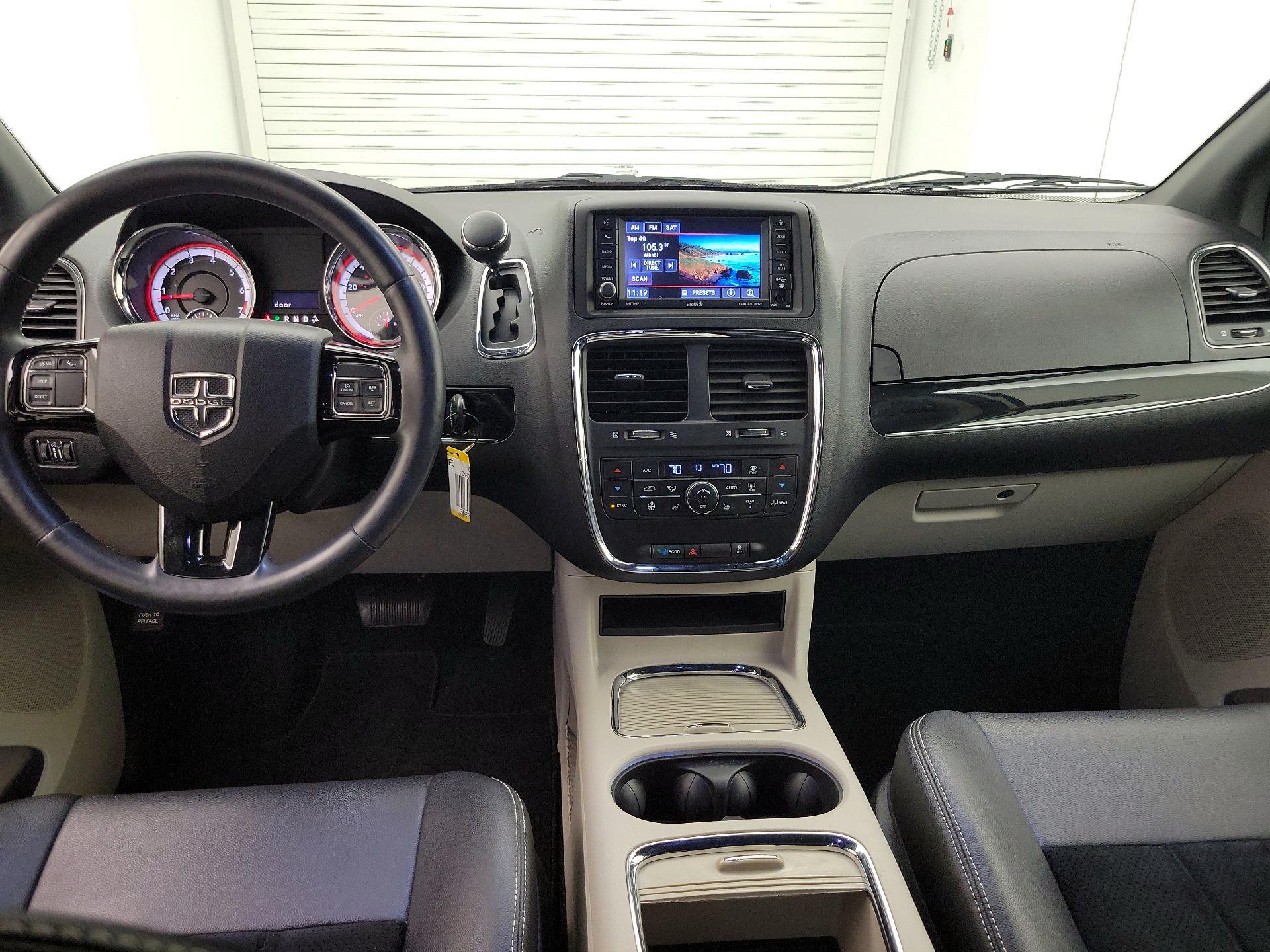 Thumbnail: 2015 Dodge Grand Caravan - 9