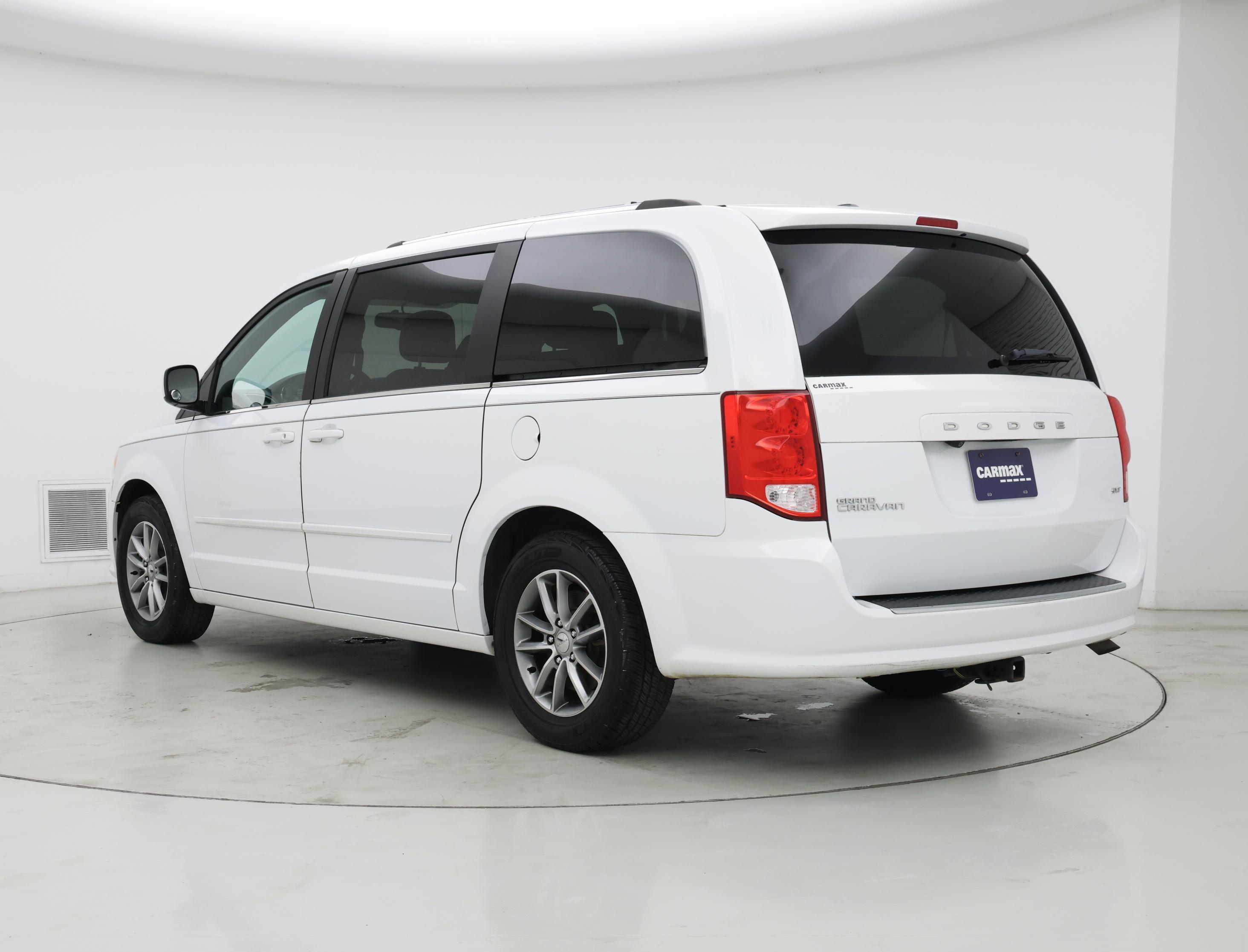 Thumbnail: 2015 Dodge Grand Caravan - 2