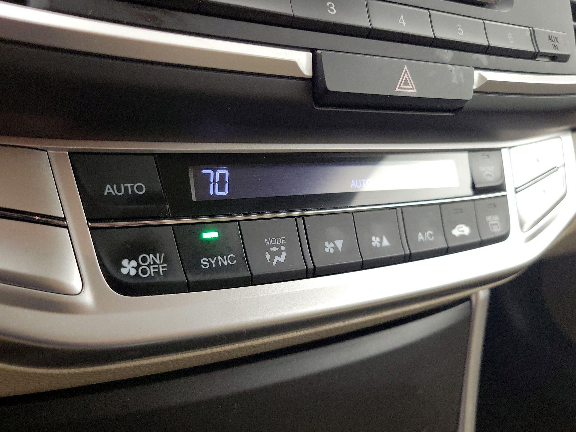 Thumbnail: 2014 Honda Accord - 16