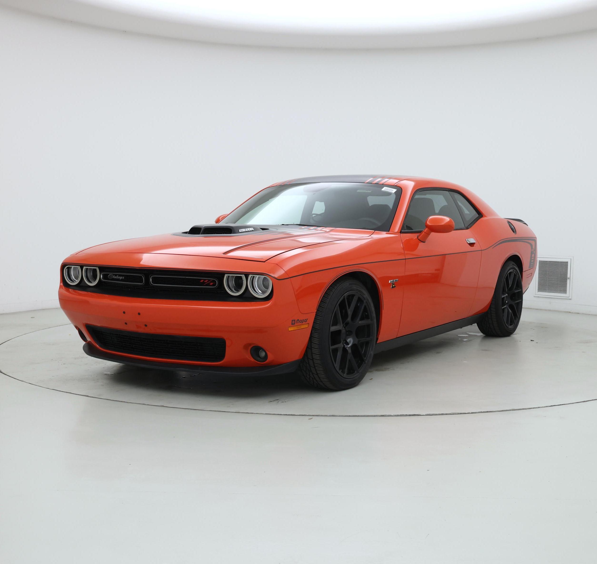 Thumbnail: 2017 Dodge Challenger - 4