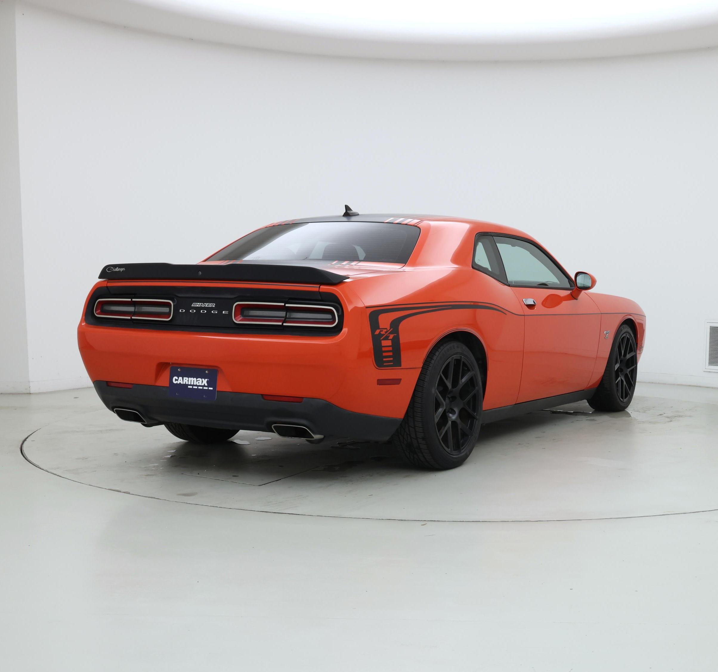 Thumbnail: 2017 Dodge Challenger - 8