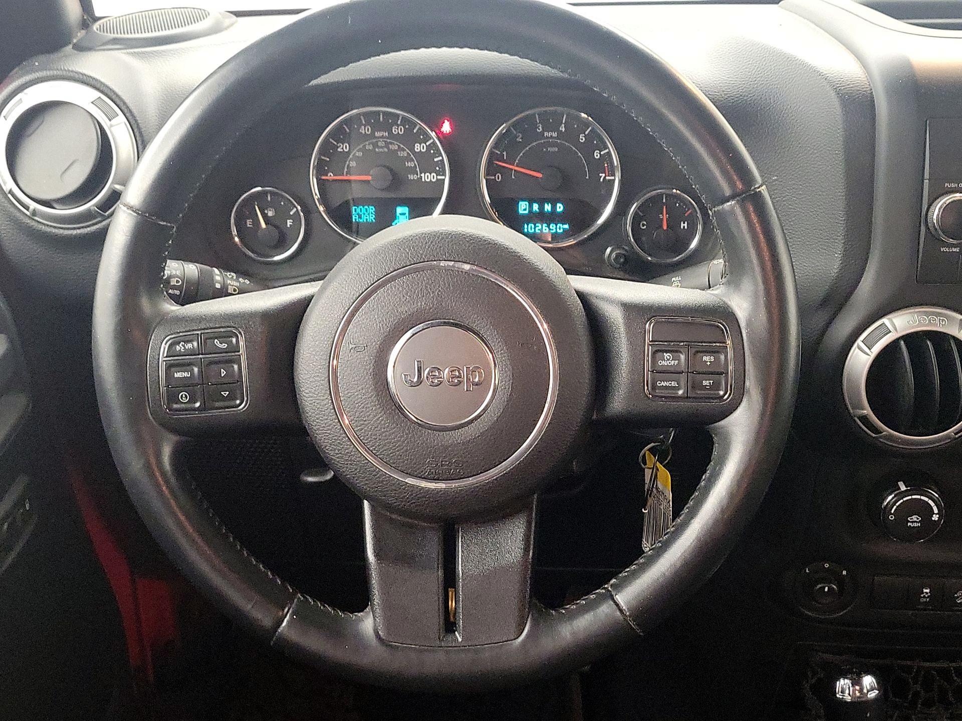 Thumbnail: 2015 Jeep Wrangler - 10