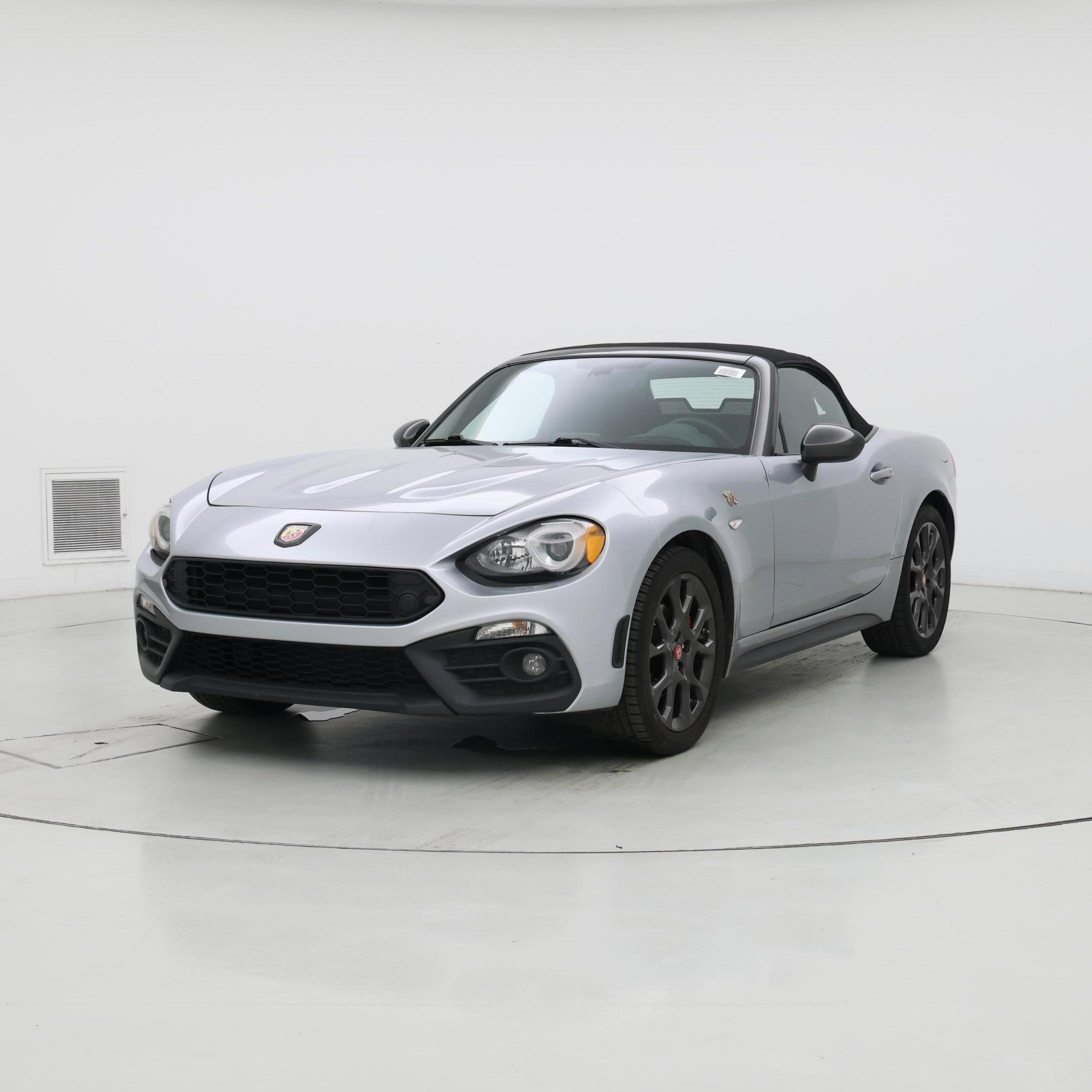 Thumbnail: 2018 Fiat 124 Spider - 4