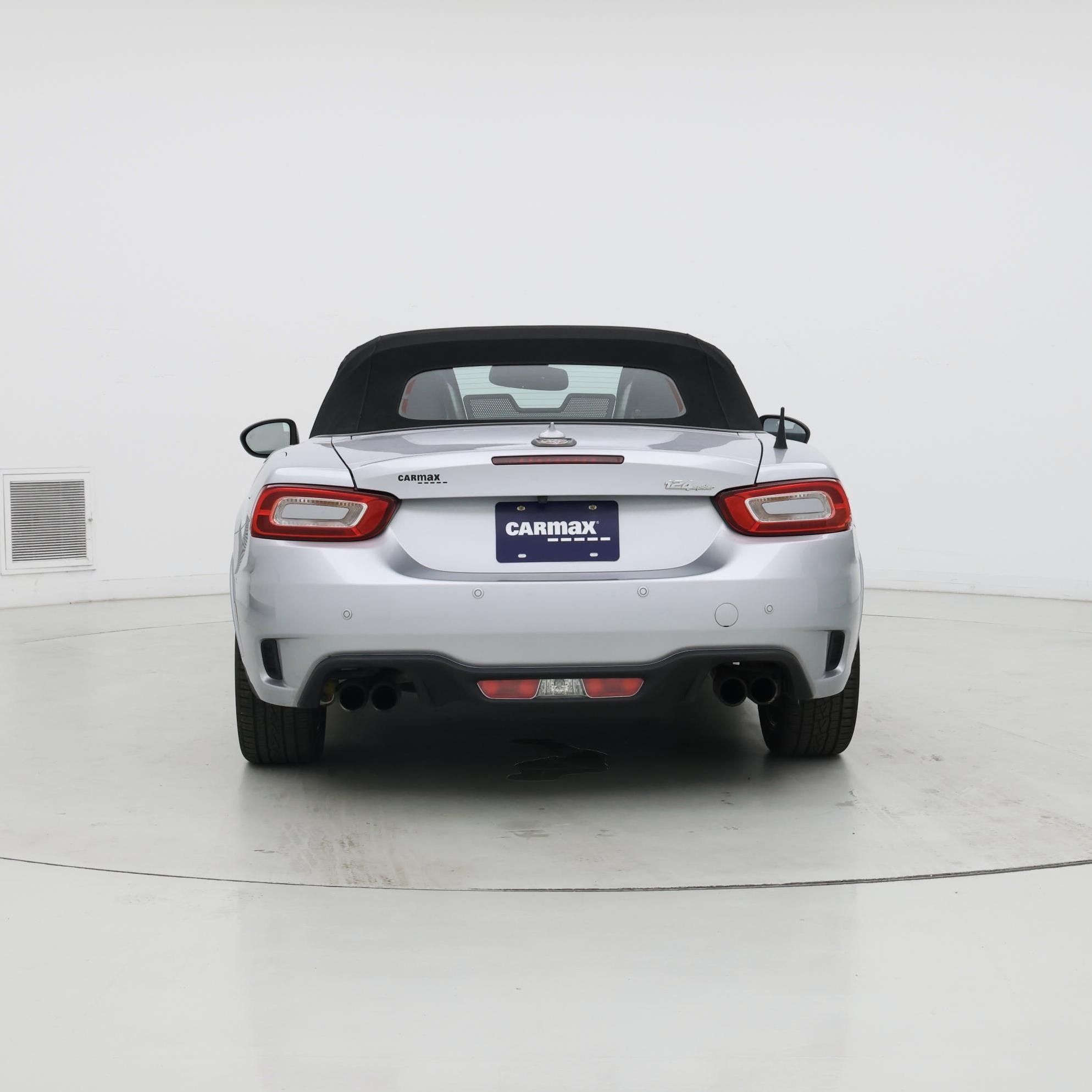 Thumbnail: 2018 Fiat 124 Spider - 6