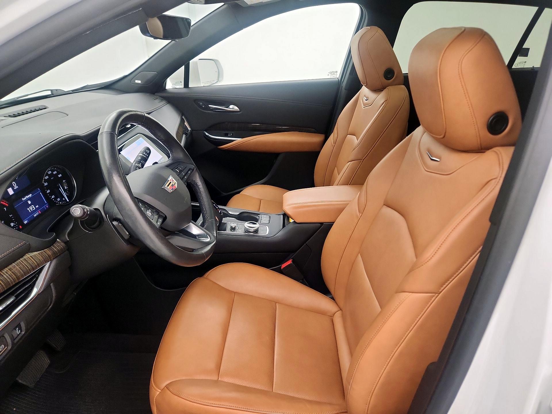 Thumbnail: 2019 Cadillac XT4 - 11