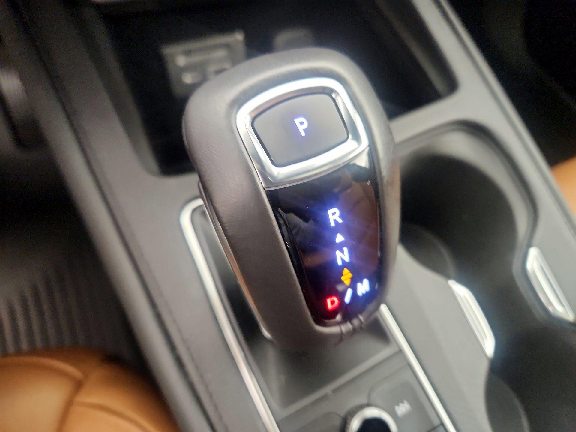 Thumbnail: 2019 Cadillac XT4 - 18