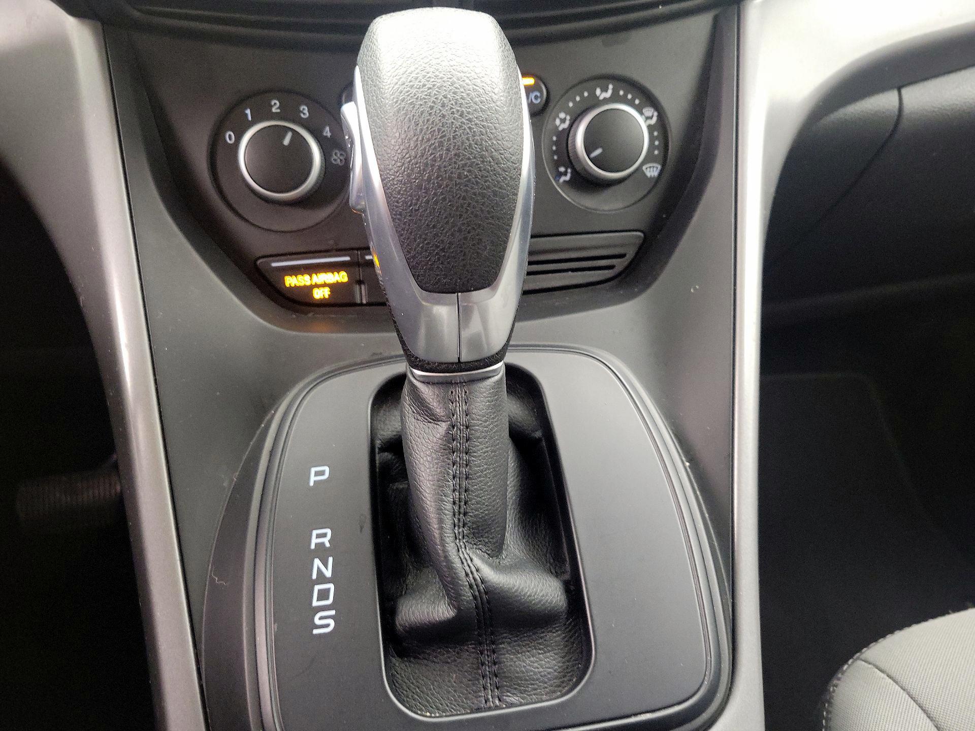 Thumbnail: 2016 Ford Escape - 17