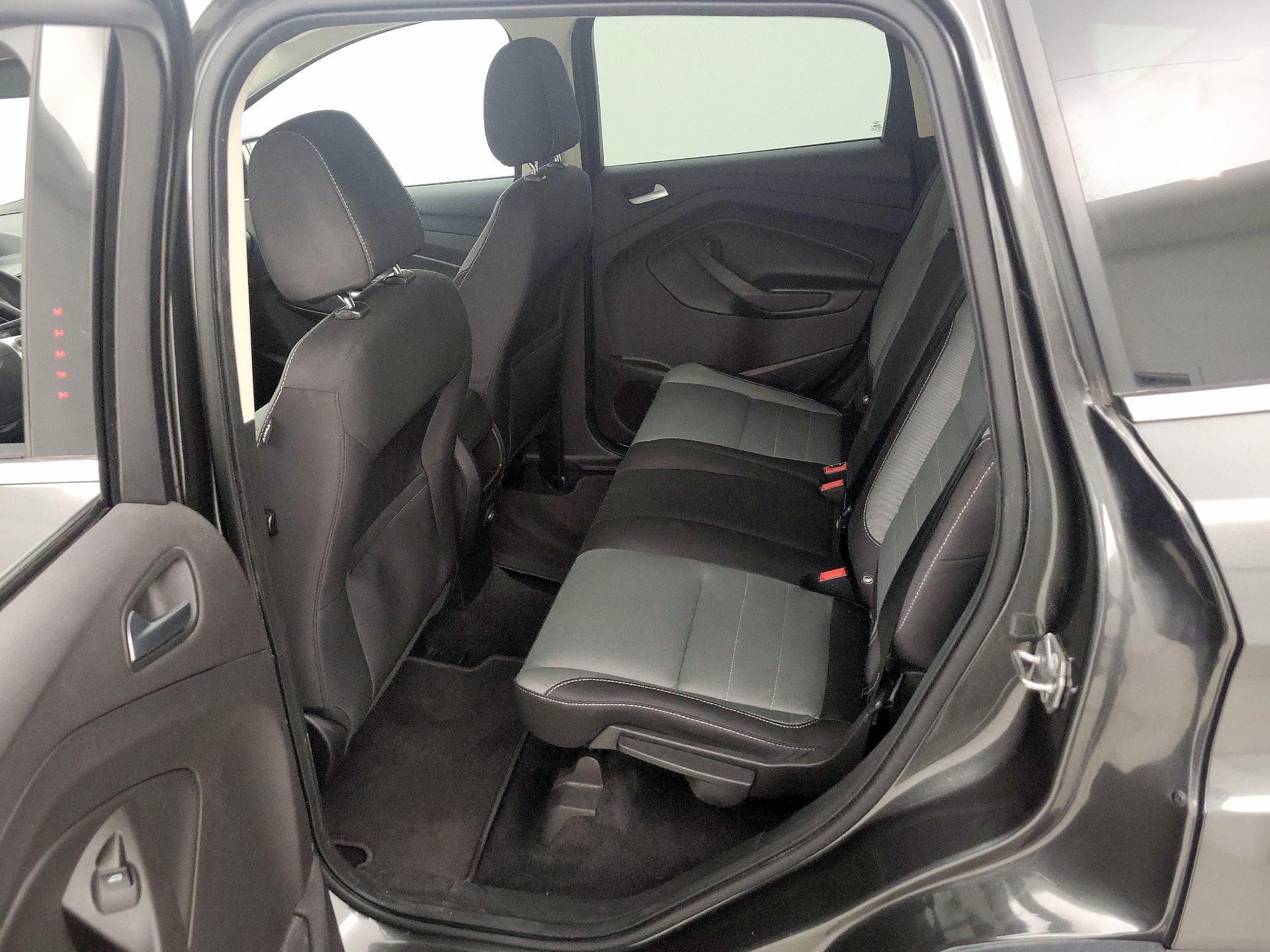 Thumbnail: 2016 Ford Escape - 19