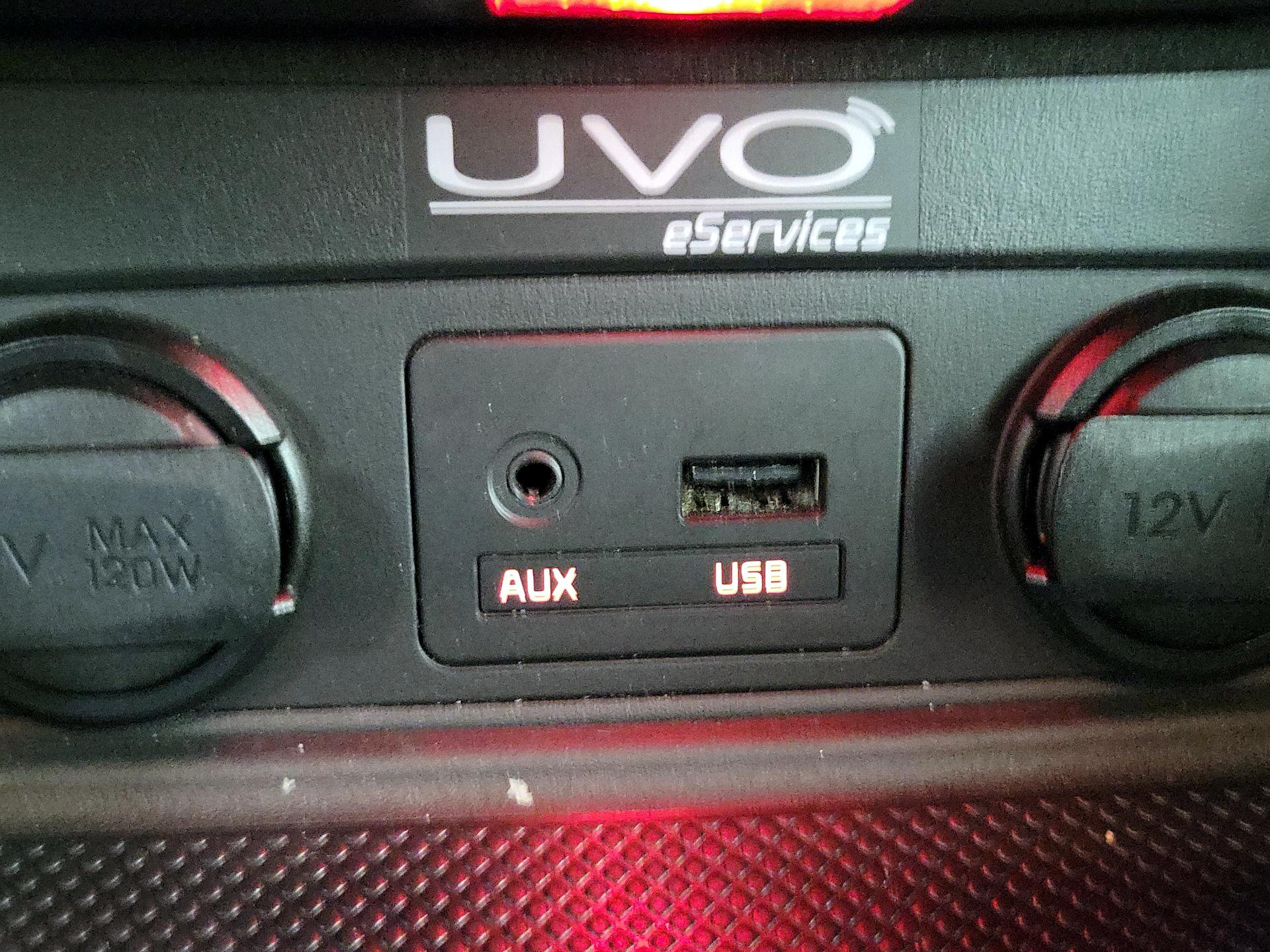 Thumbnail: 2014 Kia Sorento - 19