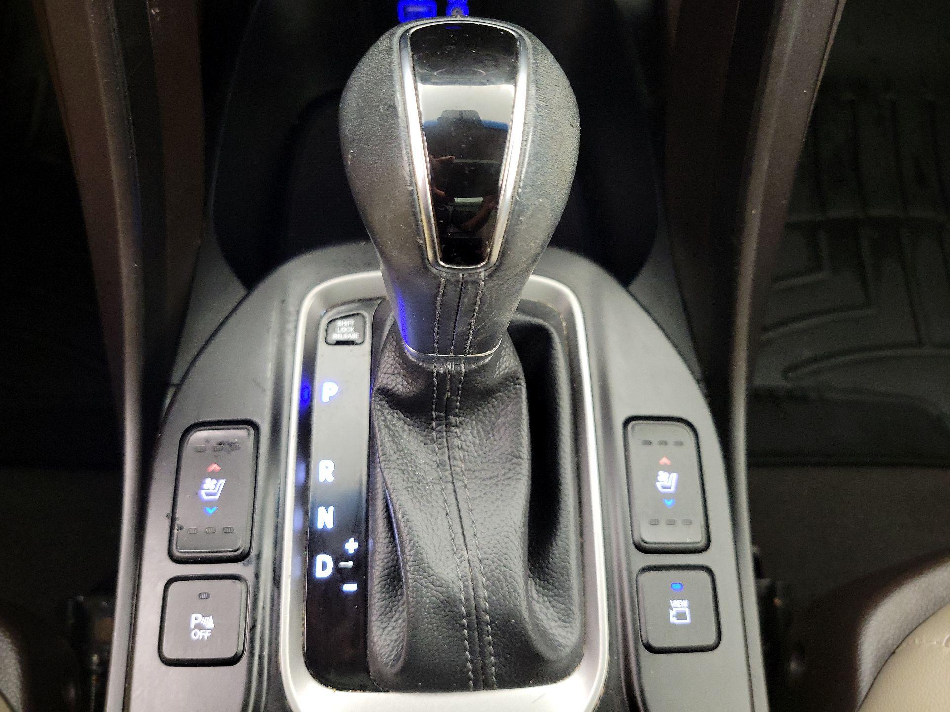 Thumbnail: 2018 Hyundai Santa Fe - 18