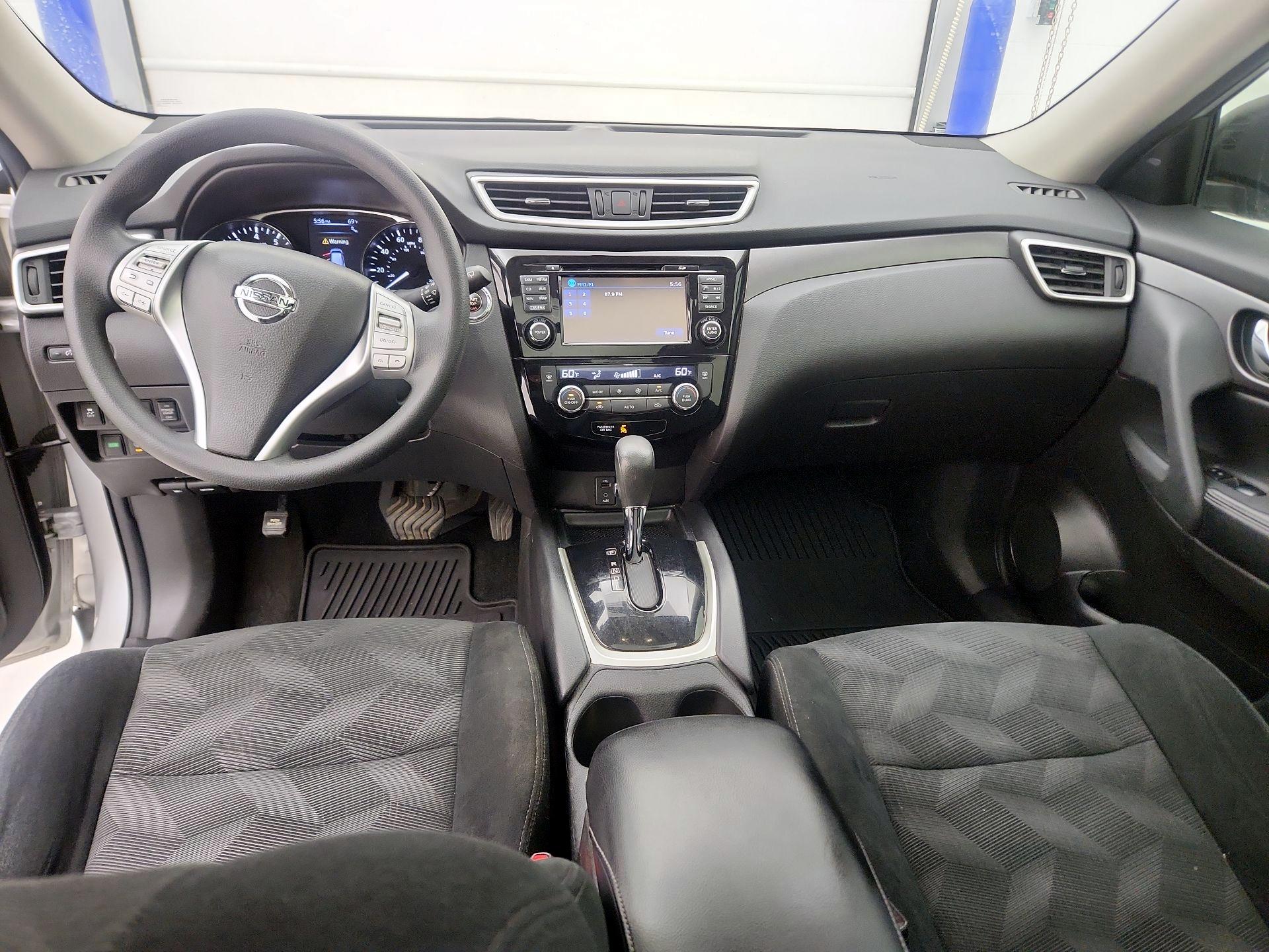 Thumbnail: 2016 Nissan Rogue - 9