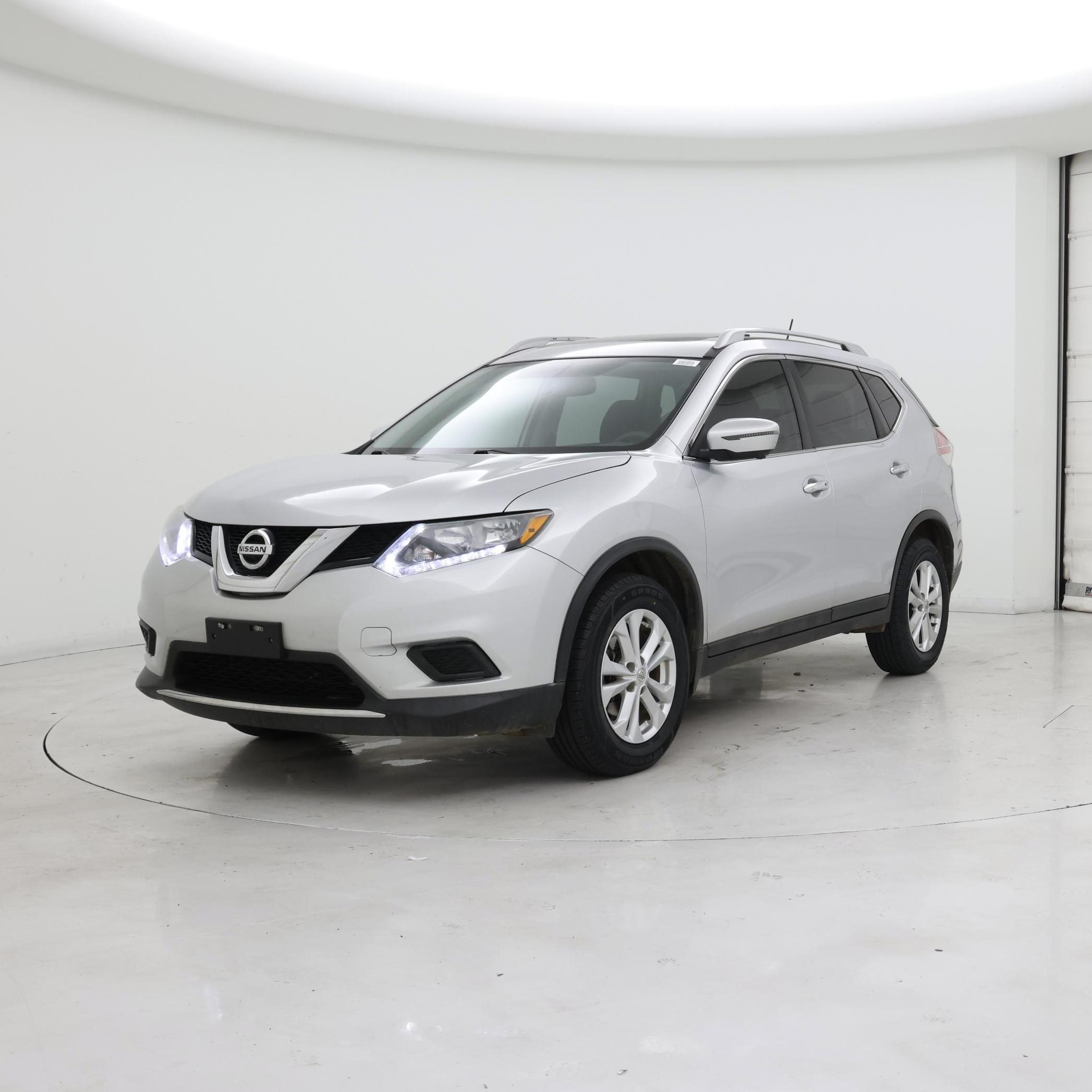 Thumbnail: 2016 Nissan Rogue - 4