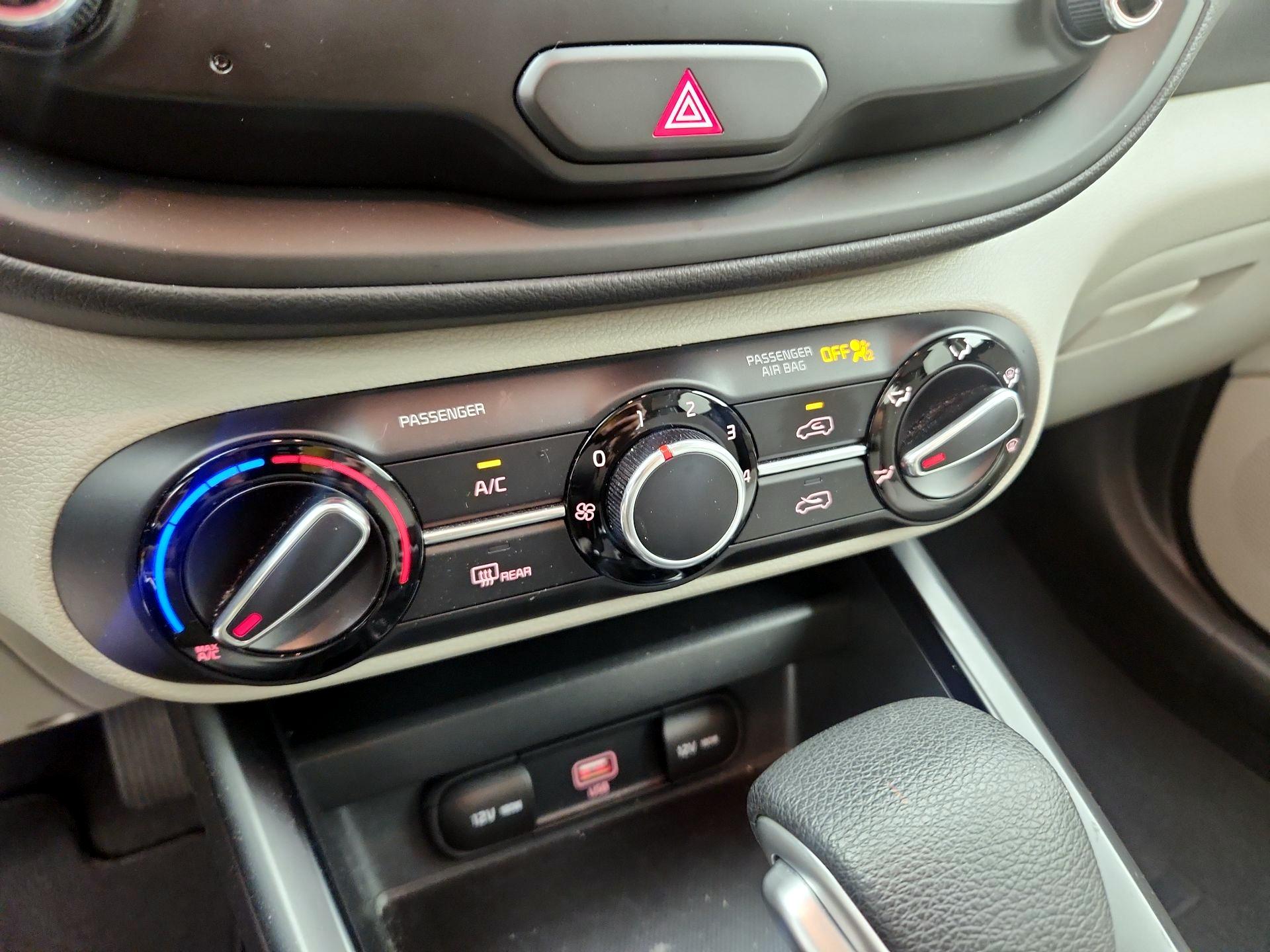 Thumbnail: 2020 Kia Soul - 16