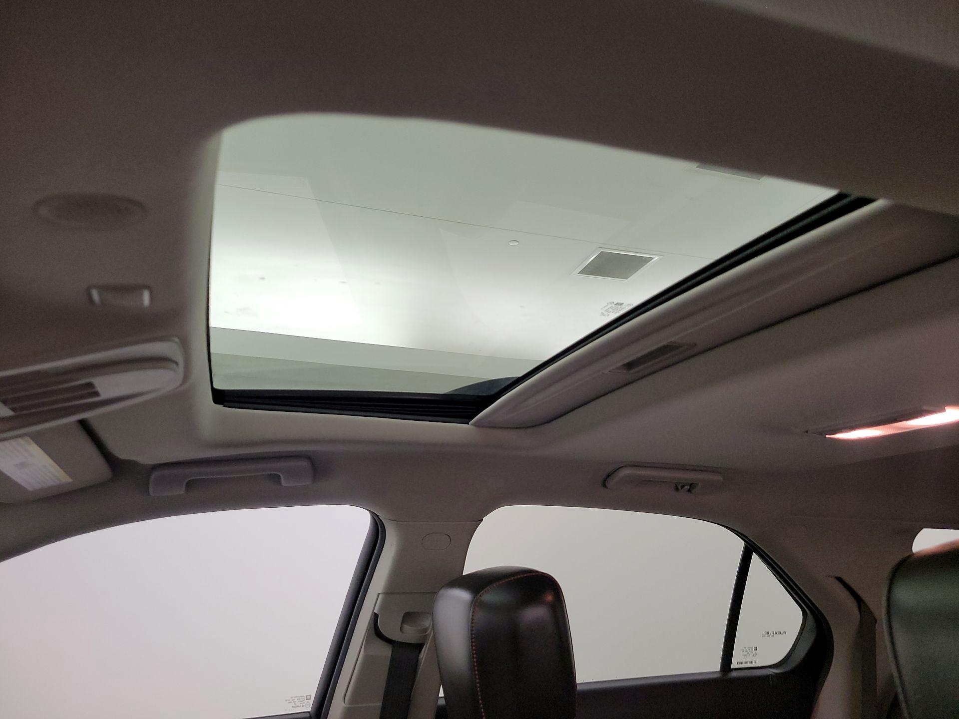Thumbnail: 2017 Chevrolet Equinox - 19