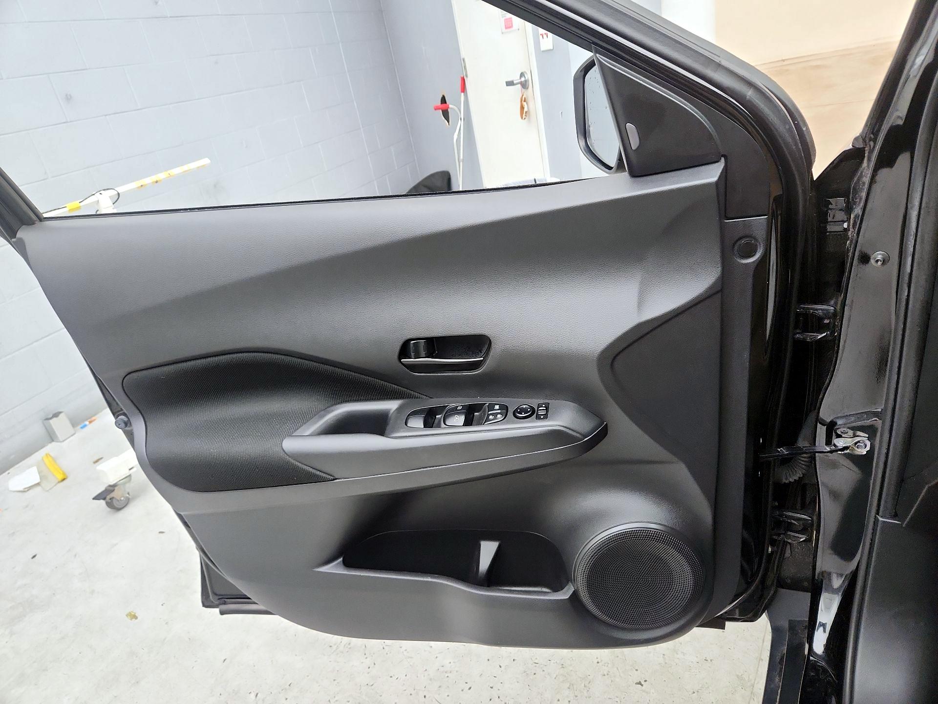 Thumbnail: 2021 Nissan Kicks - 12