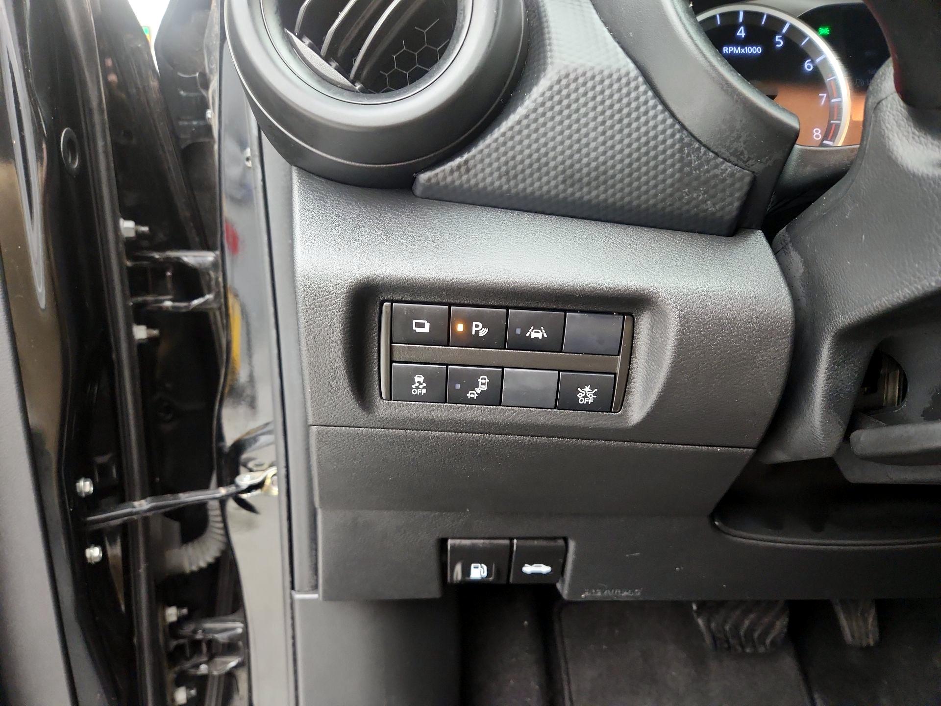 Thumbnail: 2021 Nissan Kicks - 13