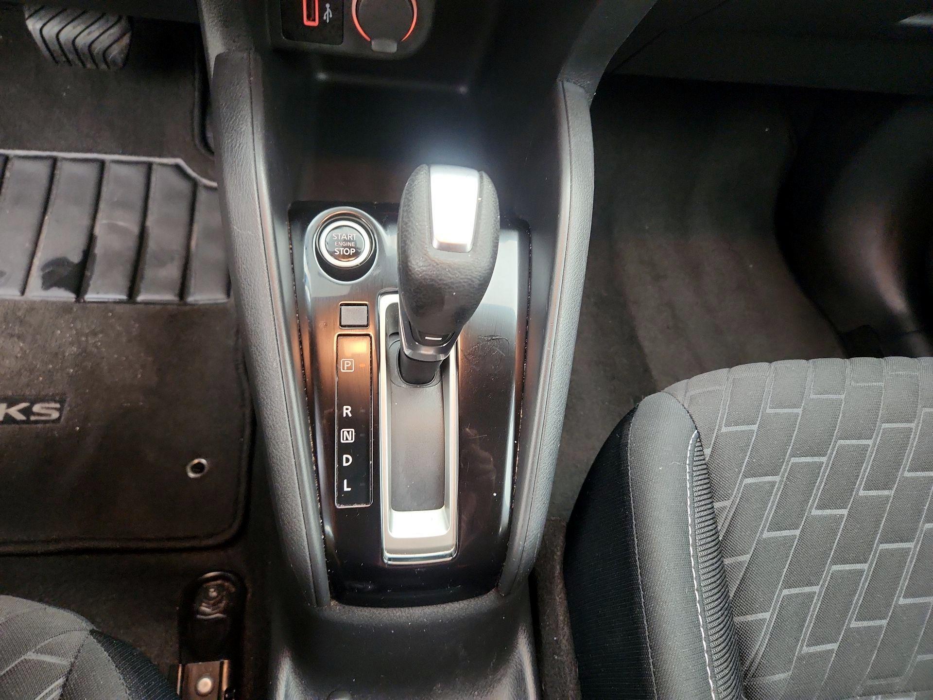 Thumbnail: 2021 Nissan Kicks - 17