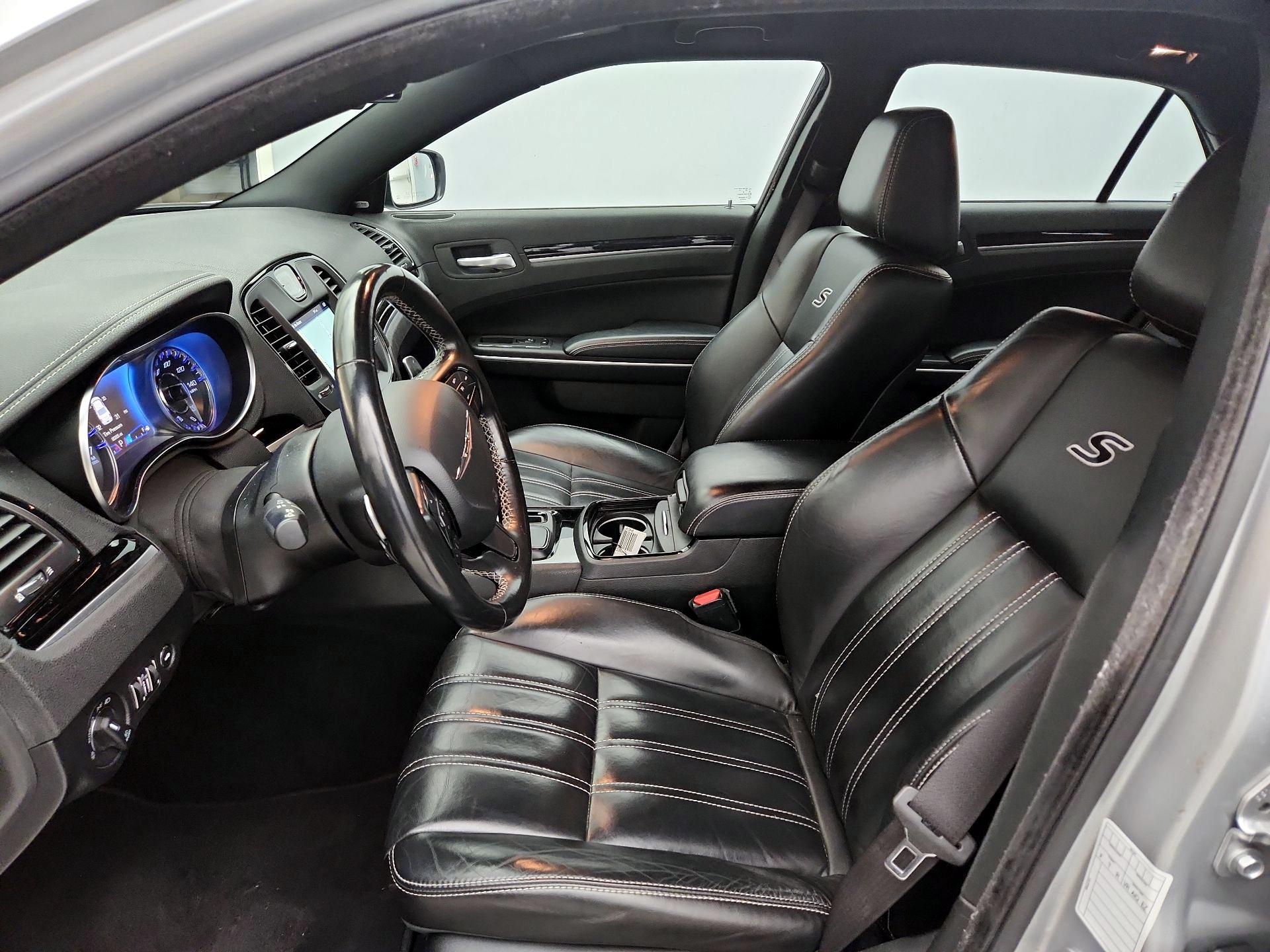 Thumbnail: 2021 Chrysler 300 - 11