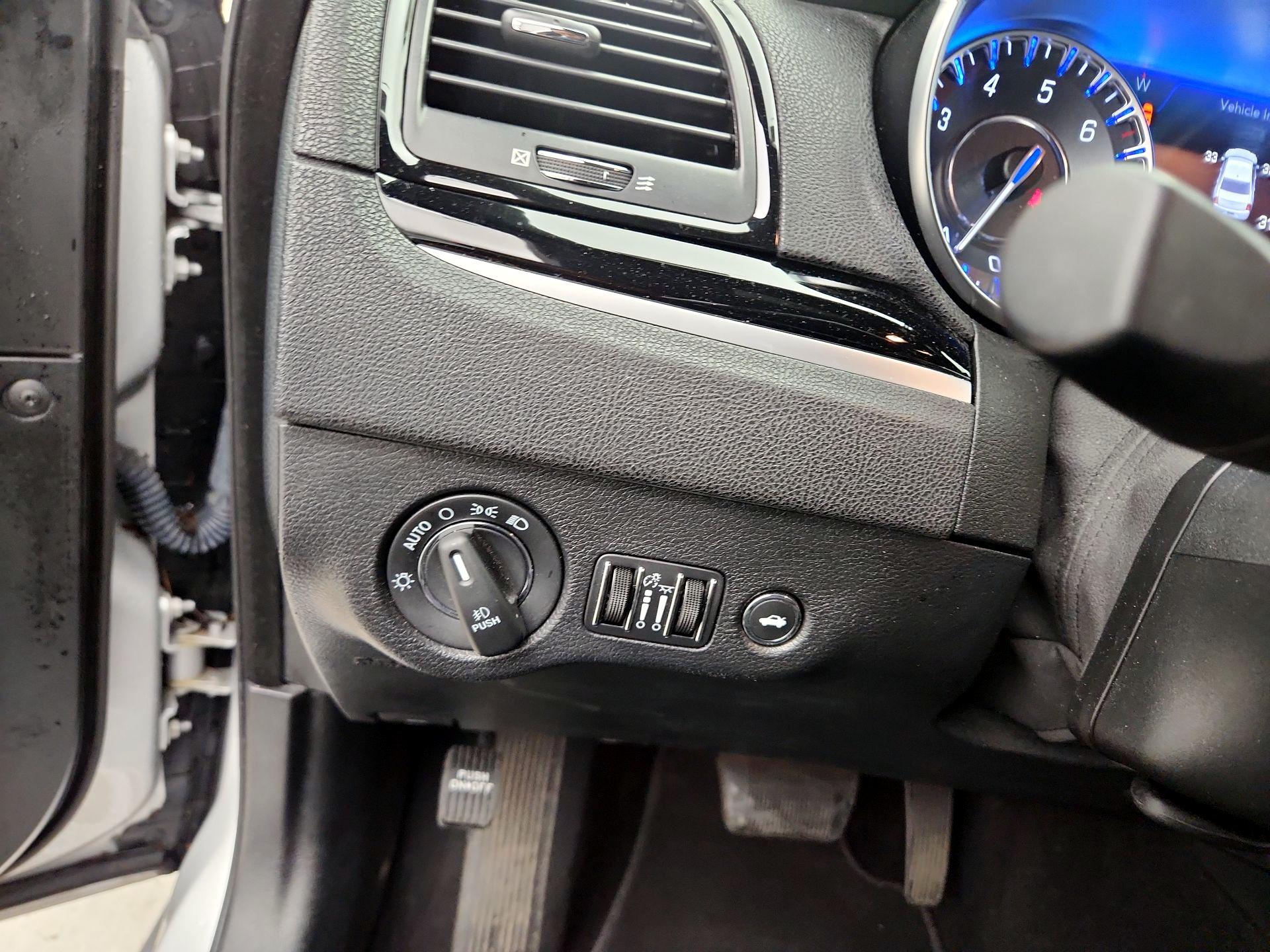 Thumbnail: 2021 Chrysler 300 - 13