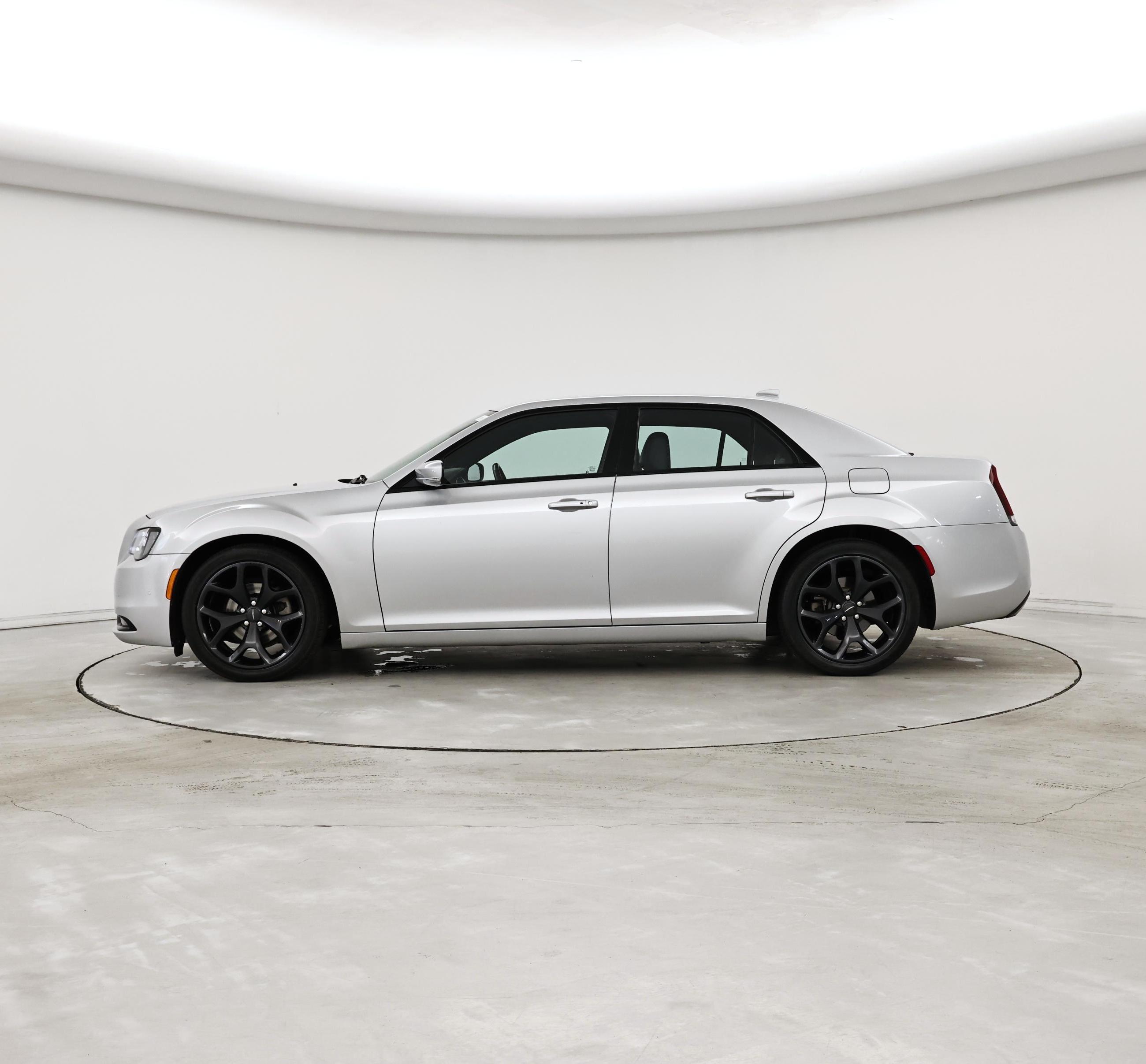 Thumbnail: 2021 Chrysler 300 - 3