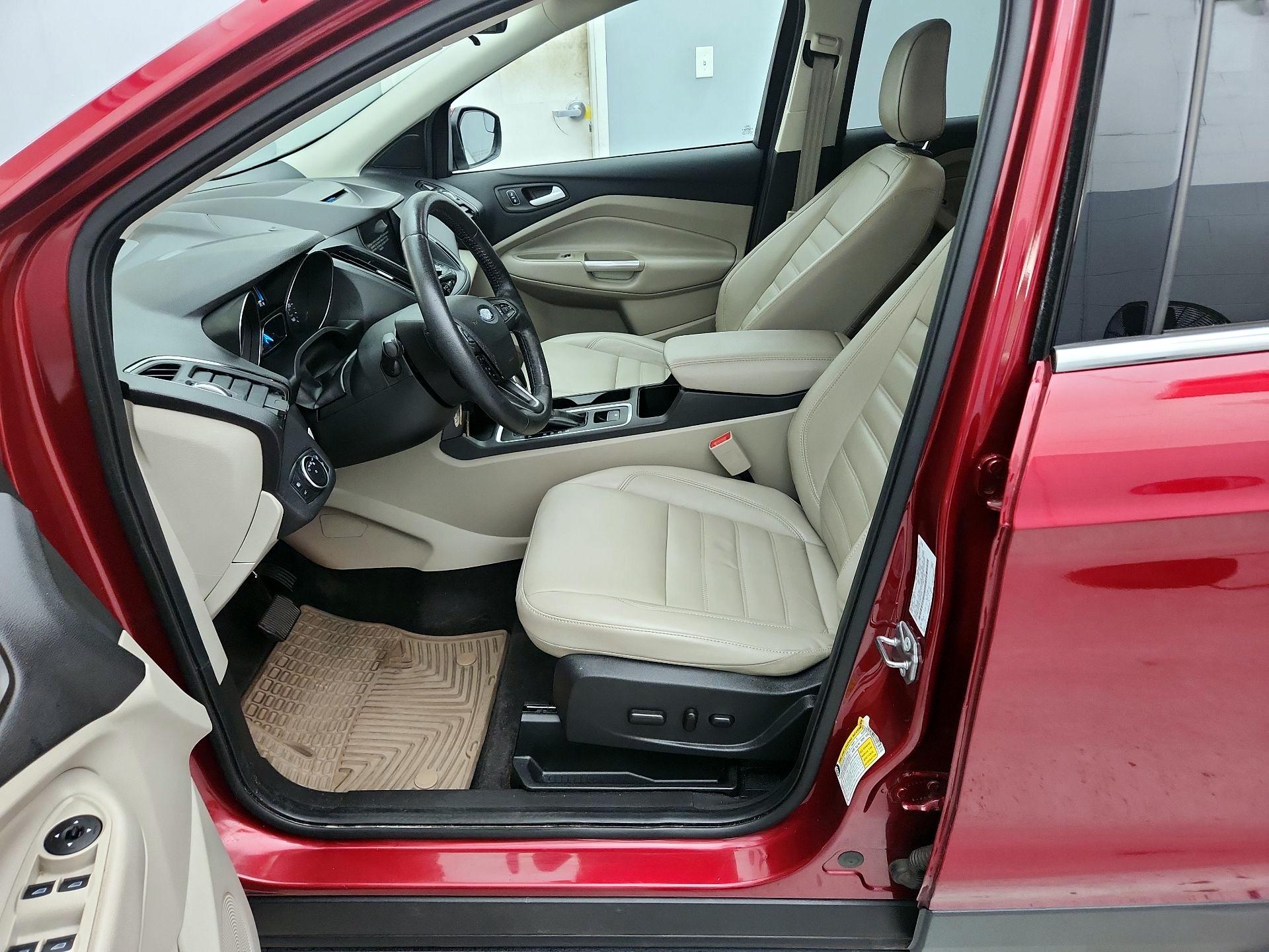 Thumbnail: 2018 Ford Escape - 11