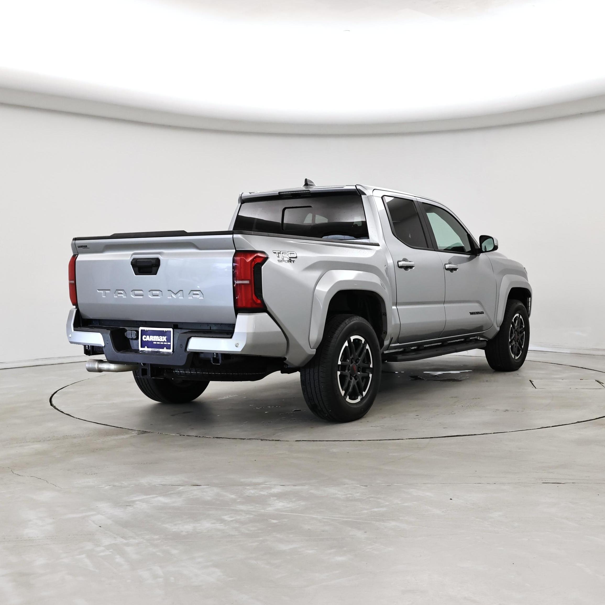 Thumbnail: 2024 Toyota Tacoma - 8
