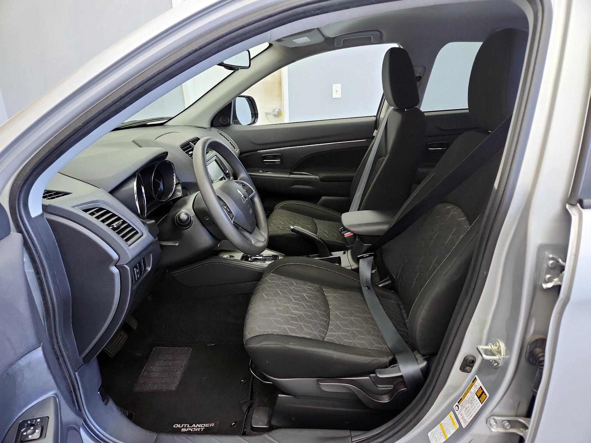 Thumbnail: 2023 Mitsubishi Outlander Sport - 11